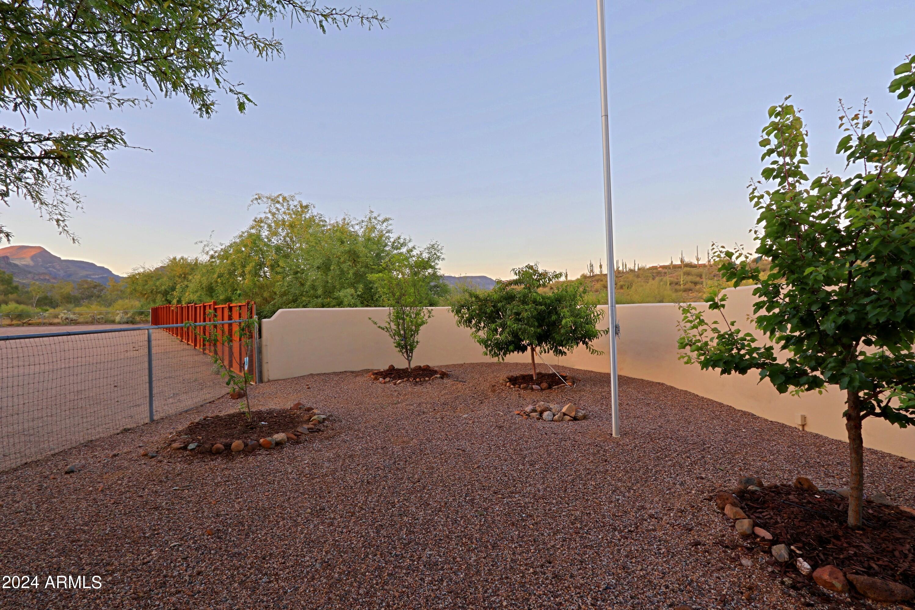 42020 N OLD STAGE Road