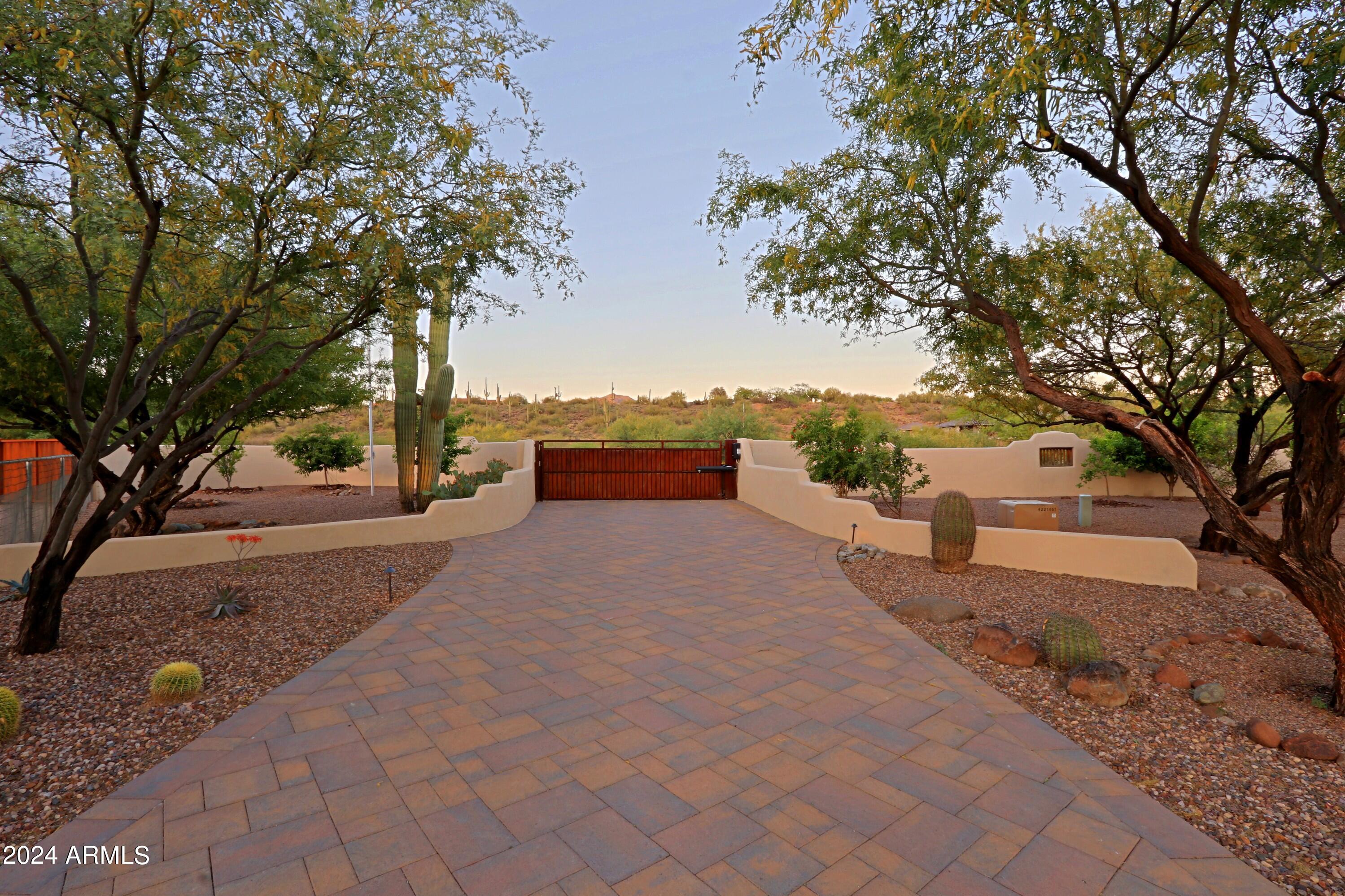 42020 N OLD STAGE Road