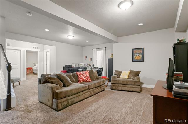 5463 Verbena Street