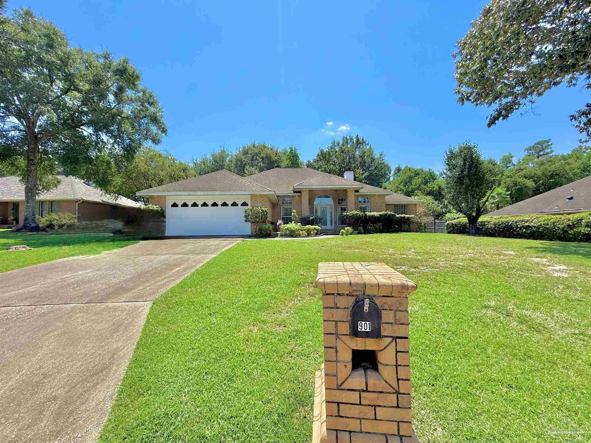 901 Shadow Ridge Dr