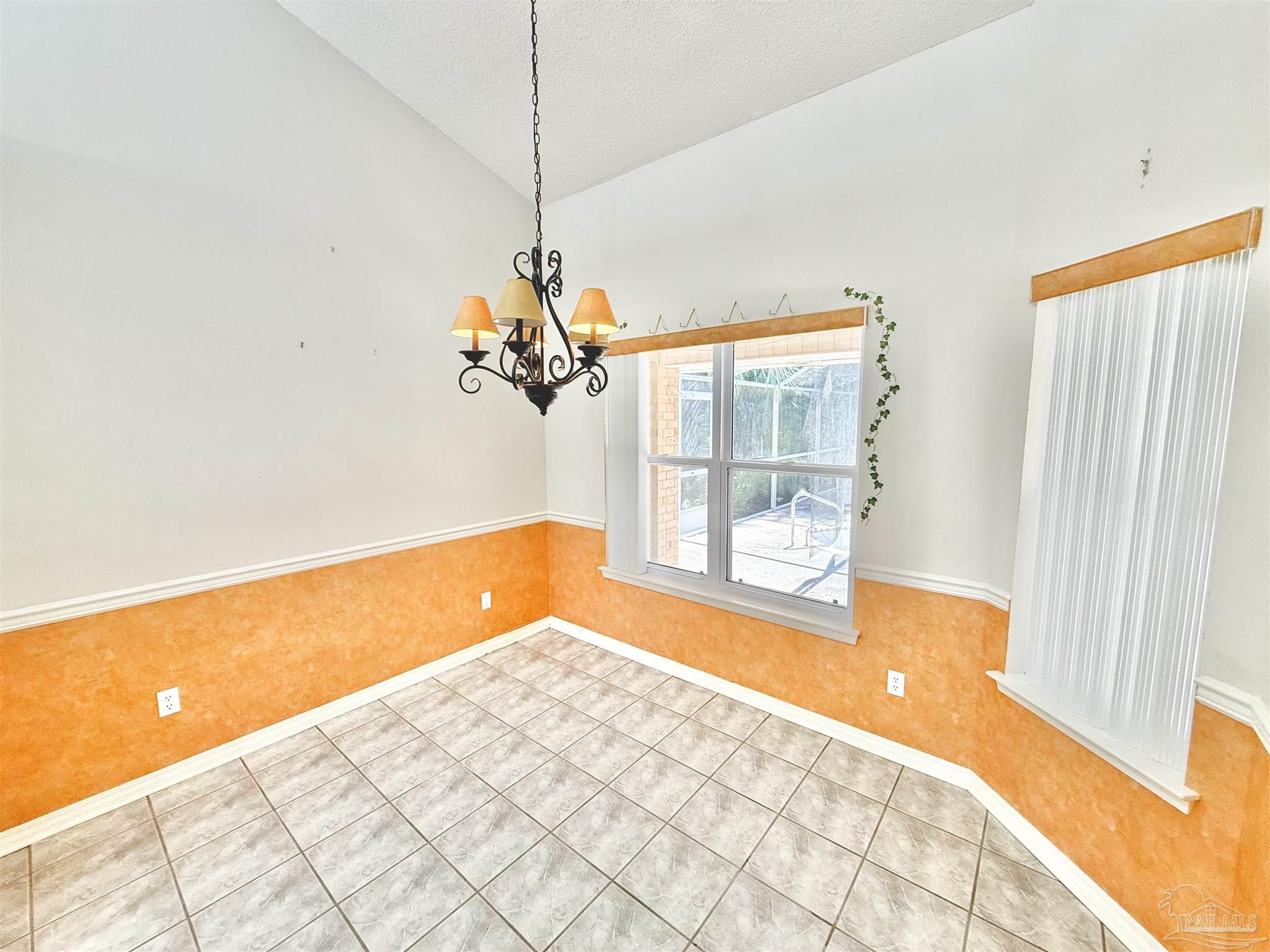 901 Shadow Ridge Dr