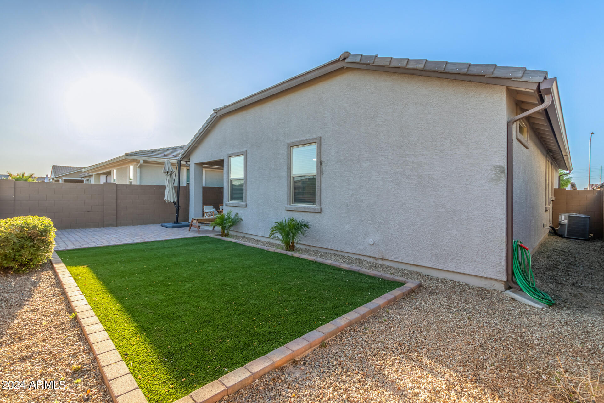 8953 W RANCHO Drive