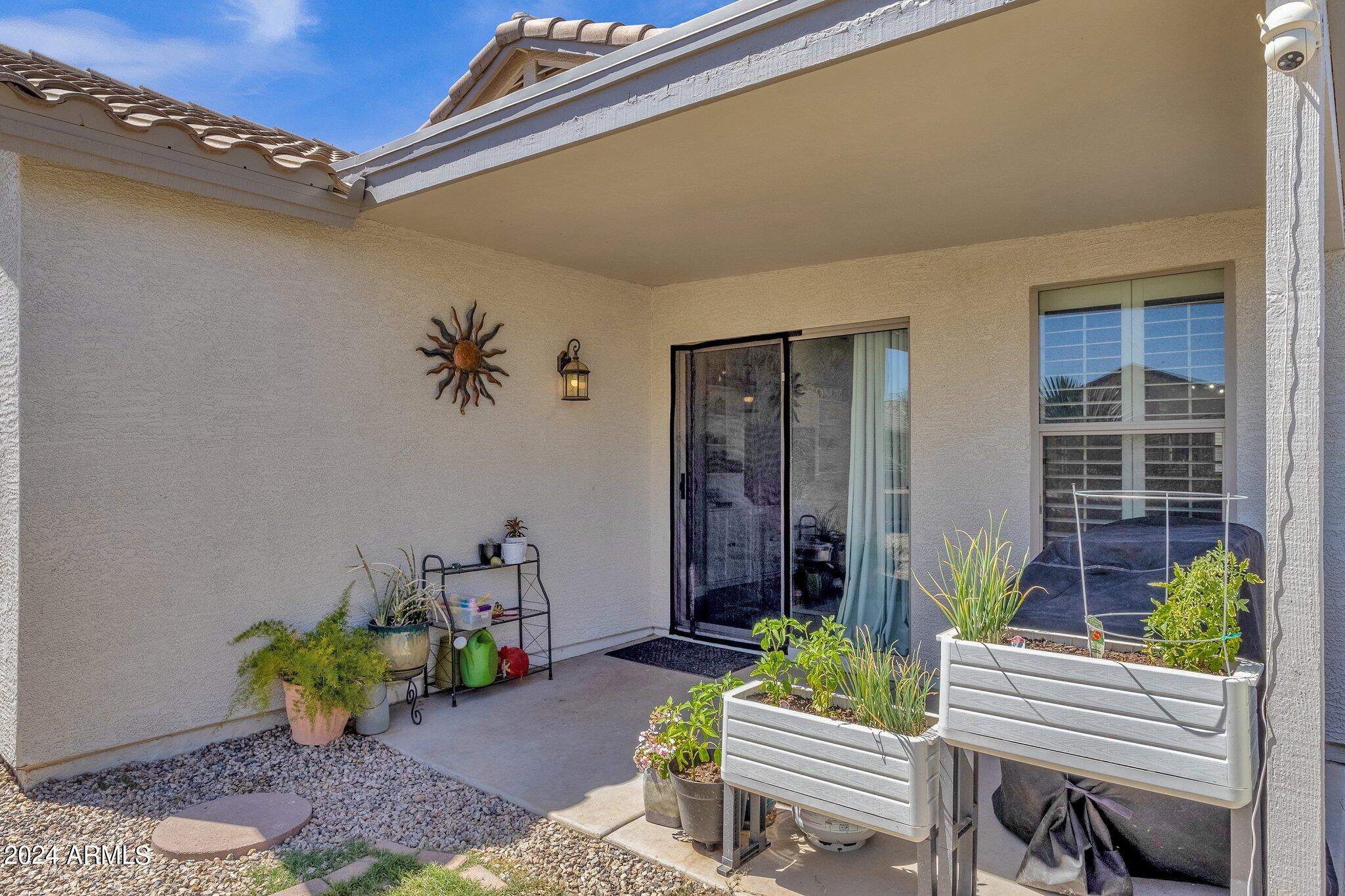 1303 W BELMONT RED Trail