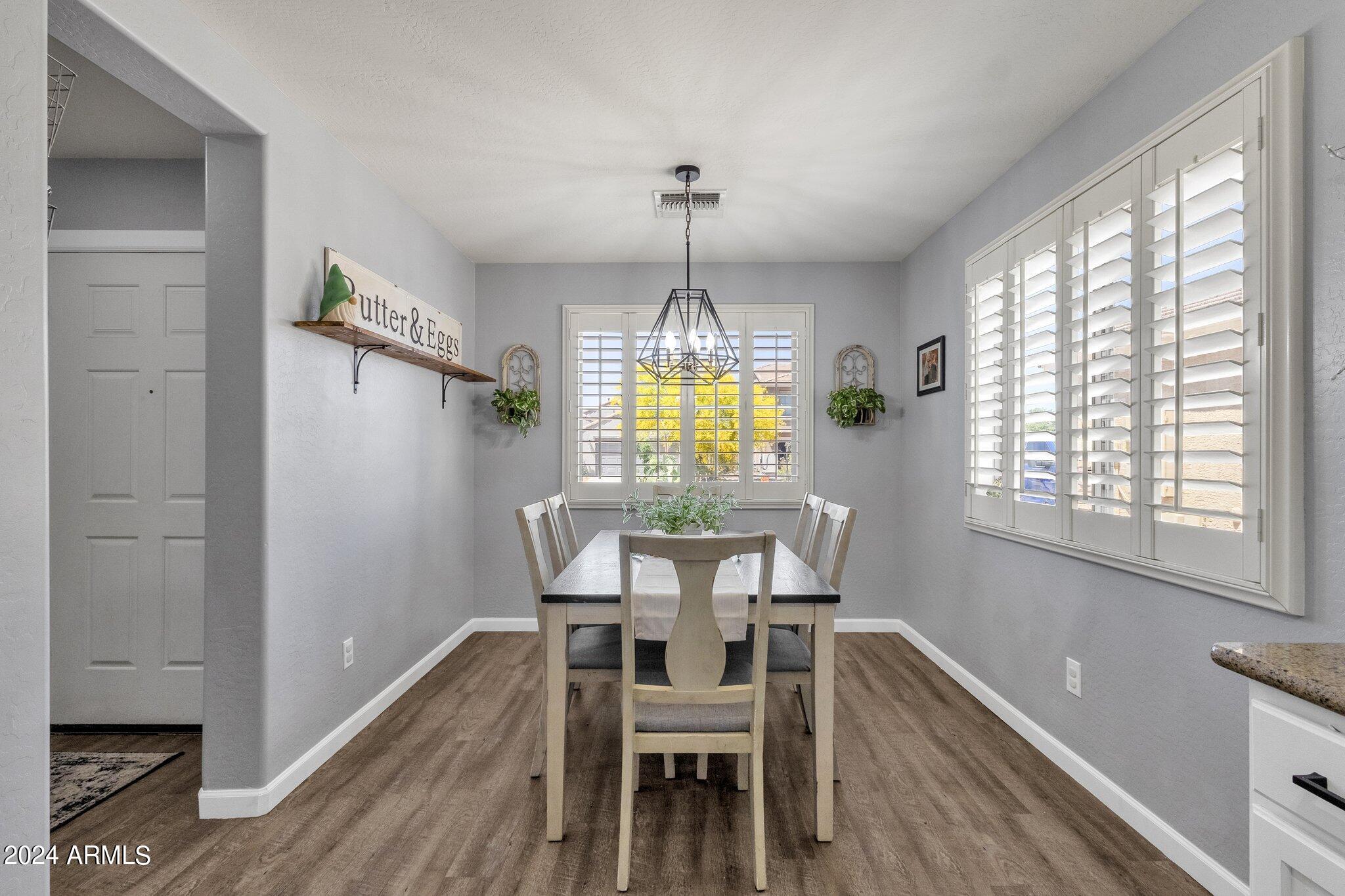 1303 W BELMONT RED Trail