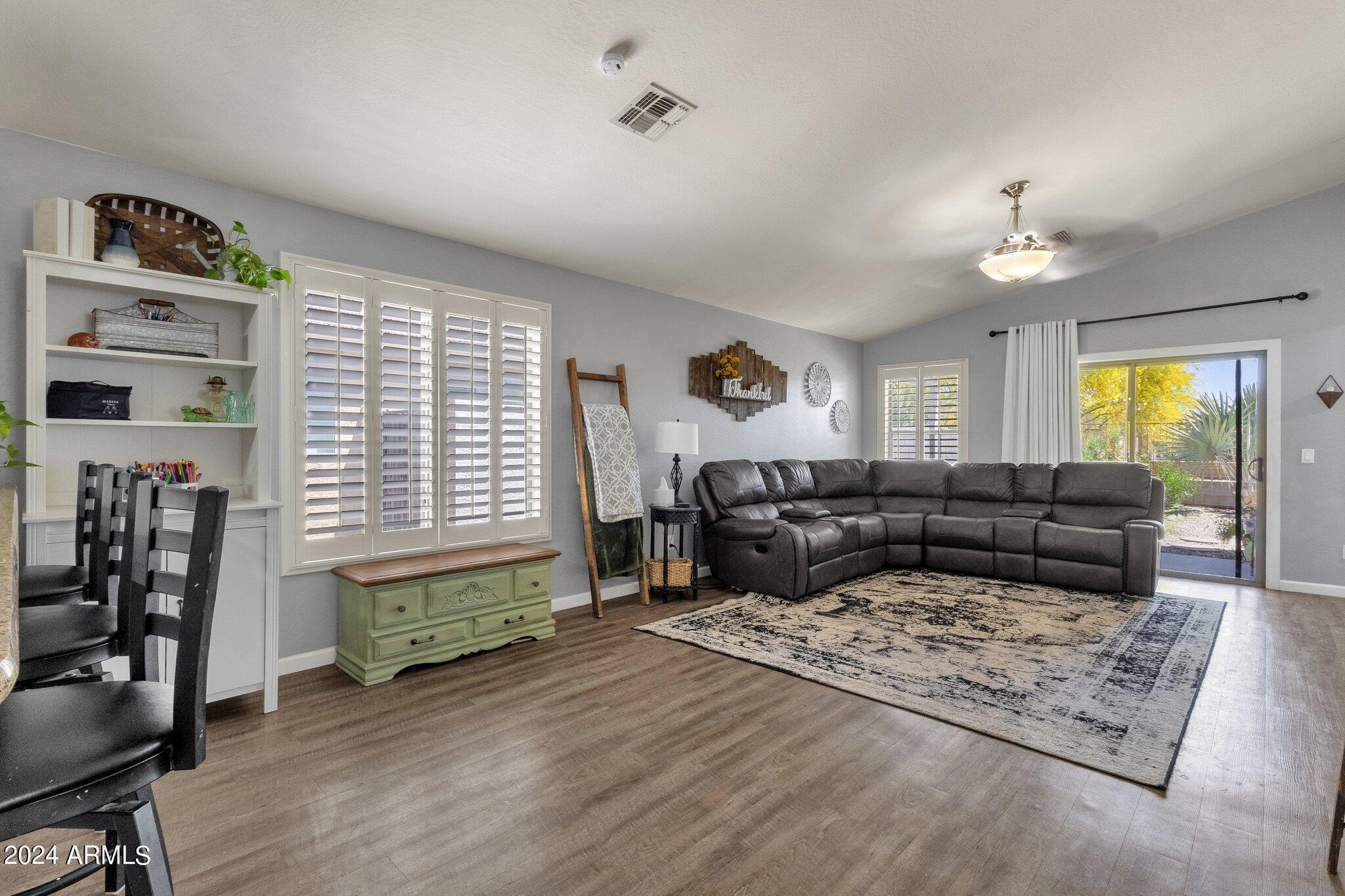 1303 W BELMONT RED Trail