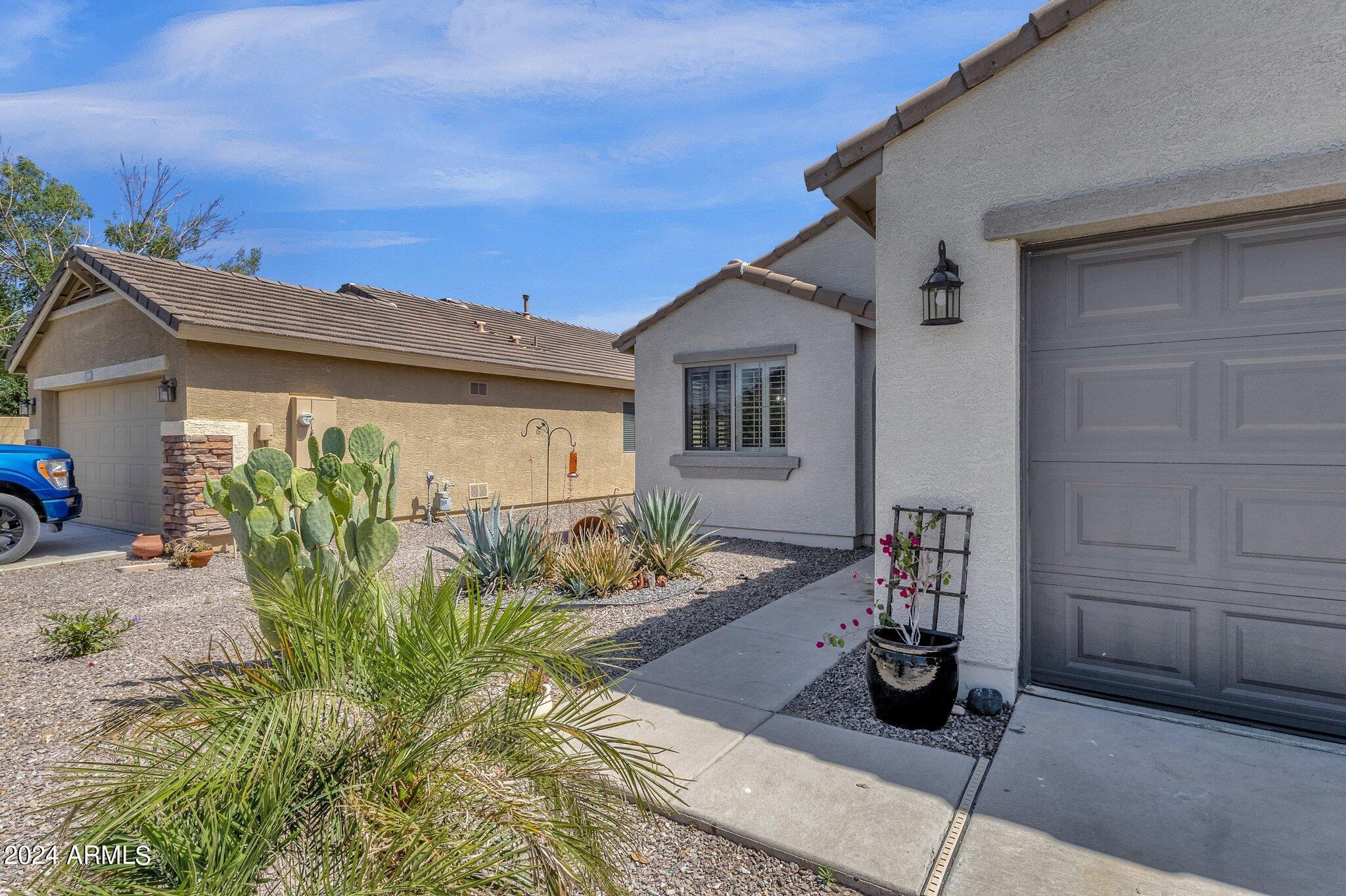1303 W BELMONT RED Trail