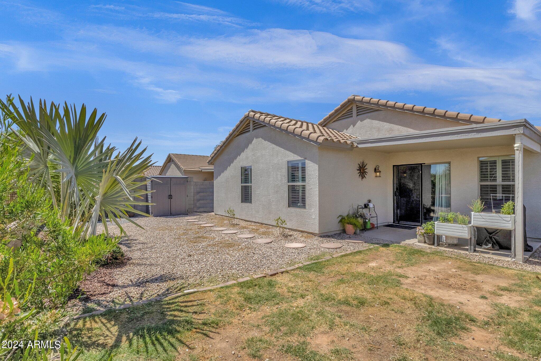 1303 W BELMONT RED Trail