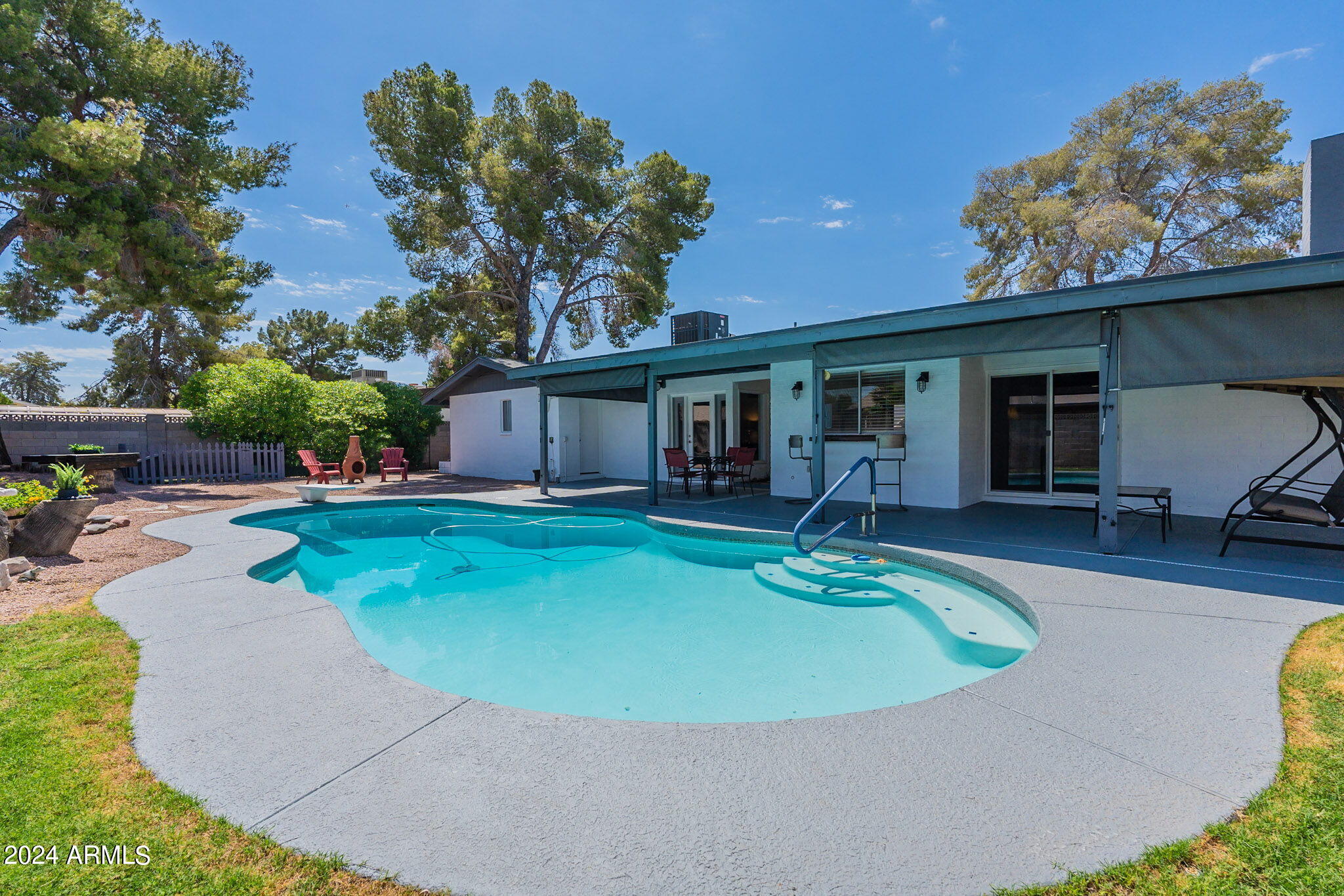 1426 E KRAMER Street