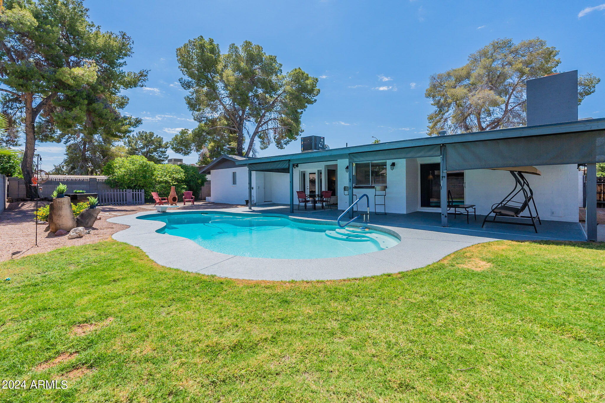 1426 E KRAMER Street