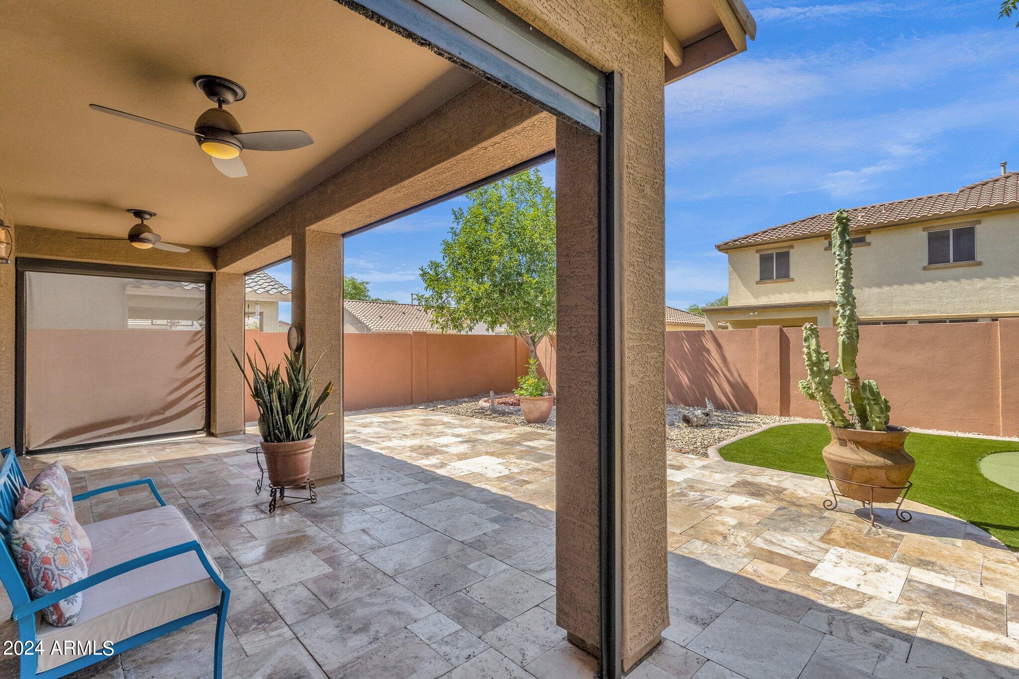 2512 W GARY Way