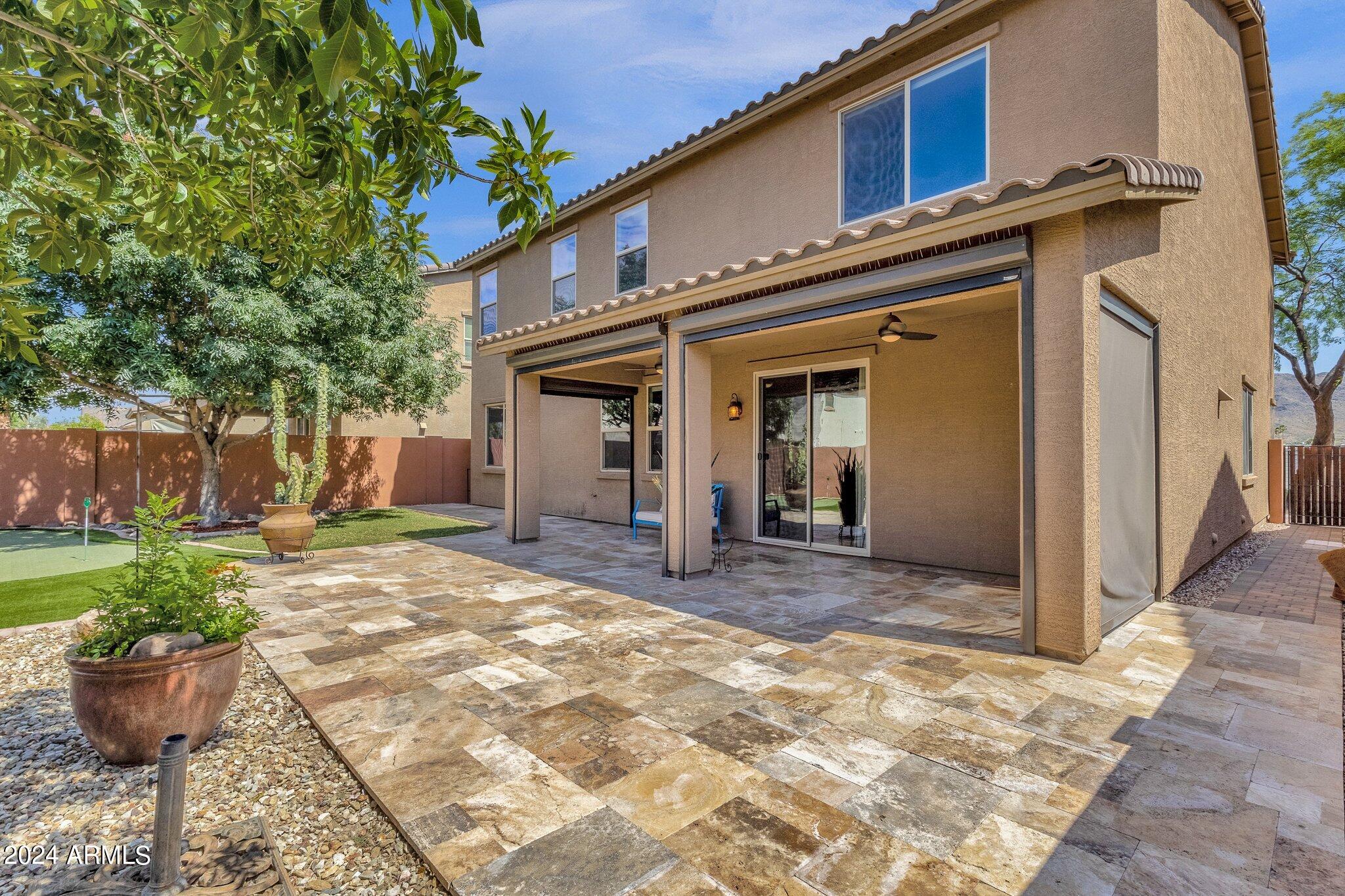 2512 W GARY Way
