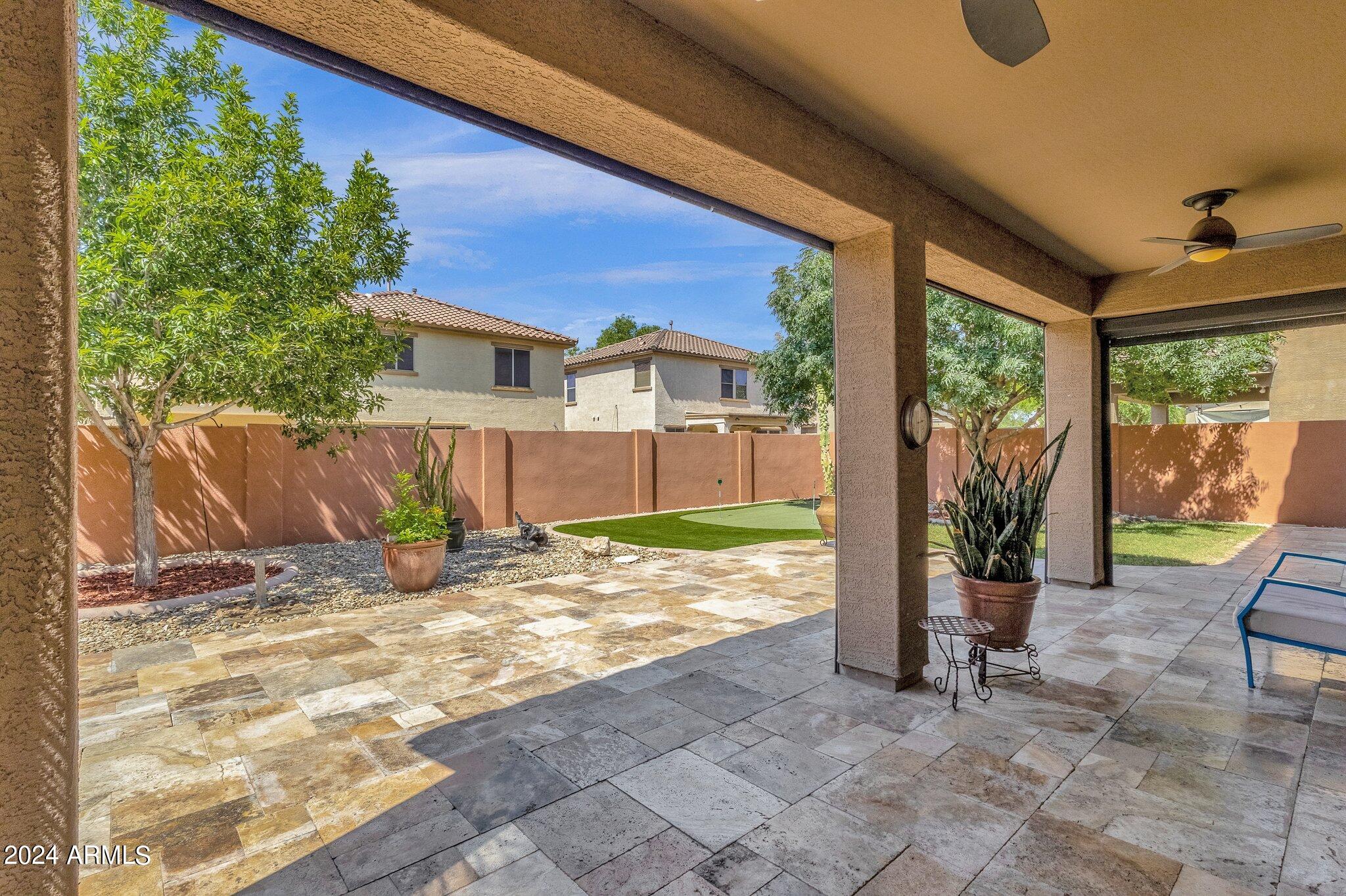 2512 W GARY Way