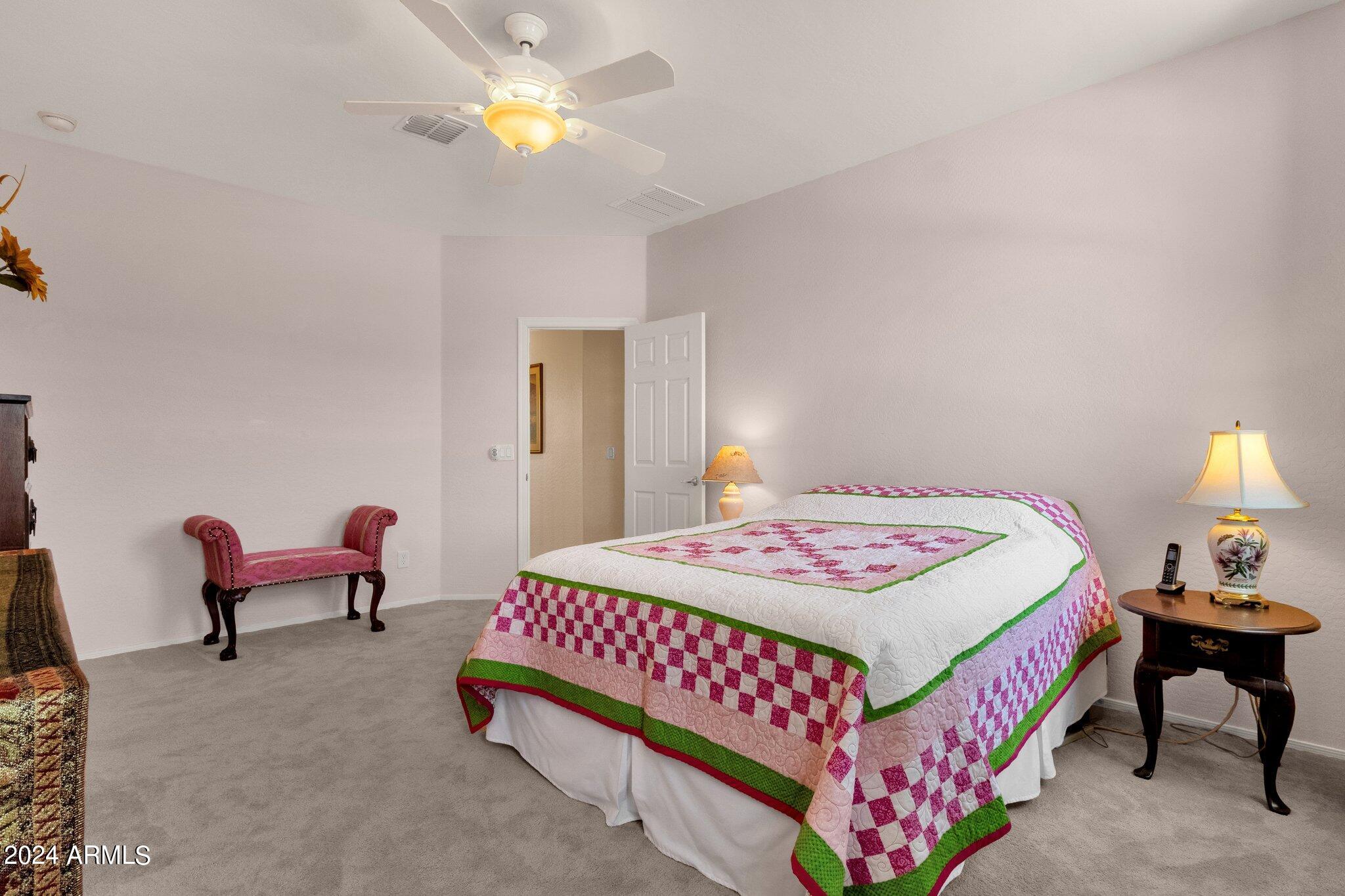 2512 W GARY Way