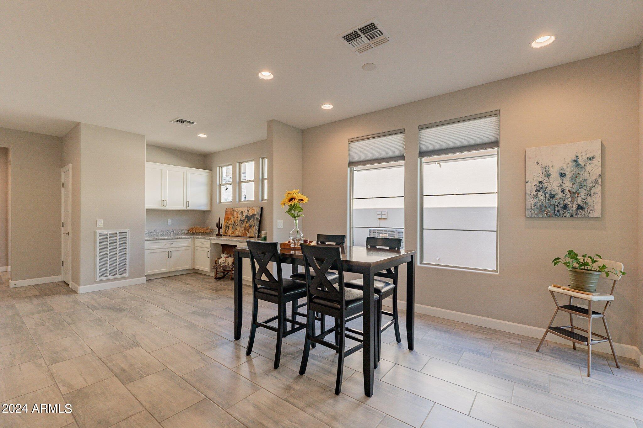 36259 N DESERT TEA Drive