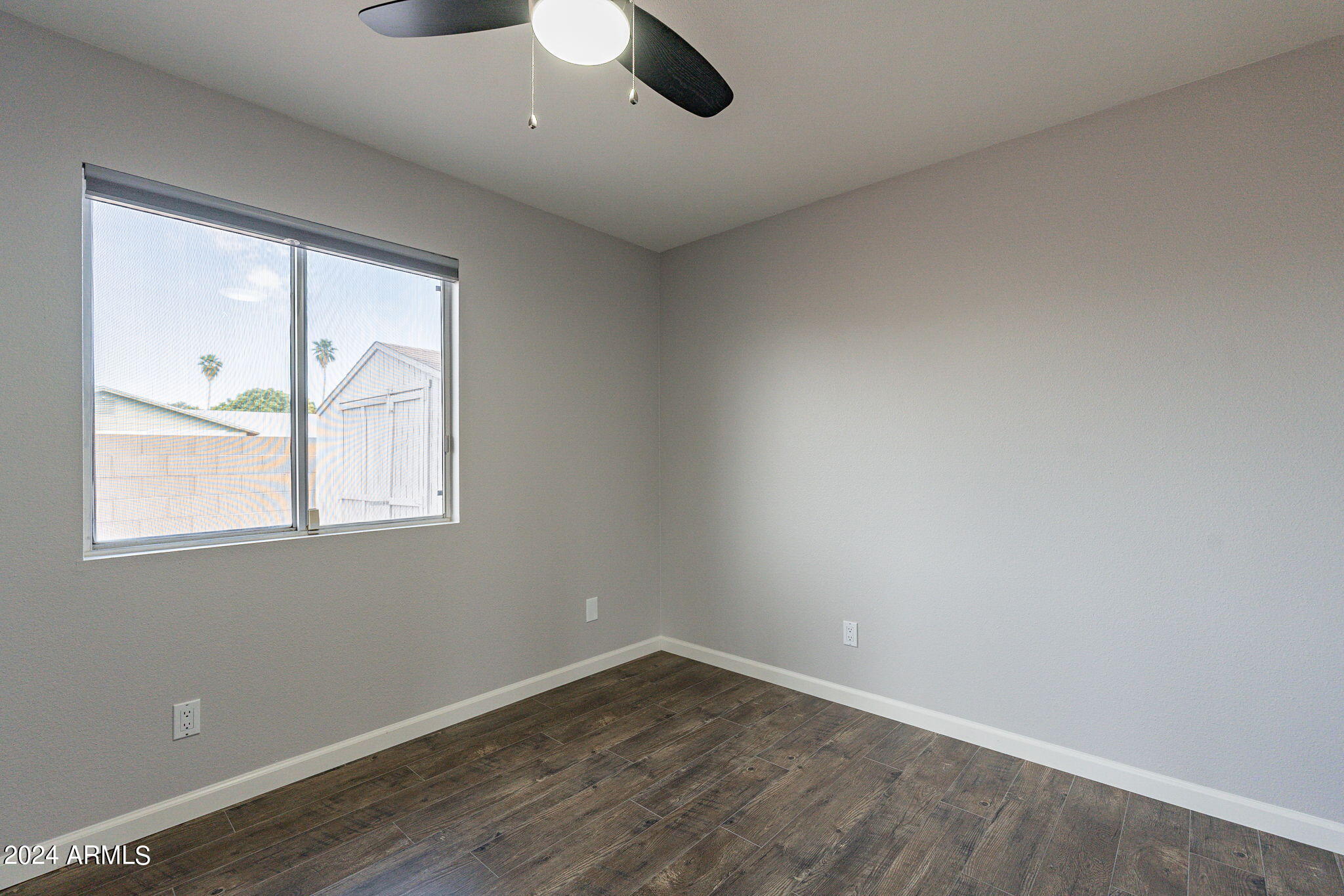 400 W SHAWNEE Drive