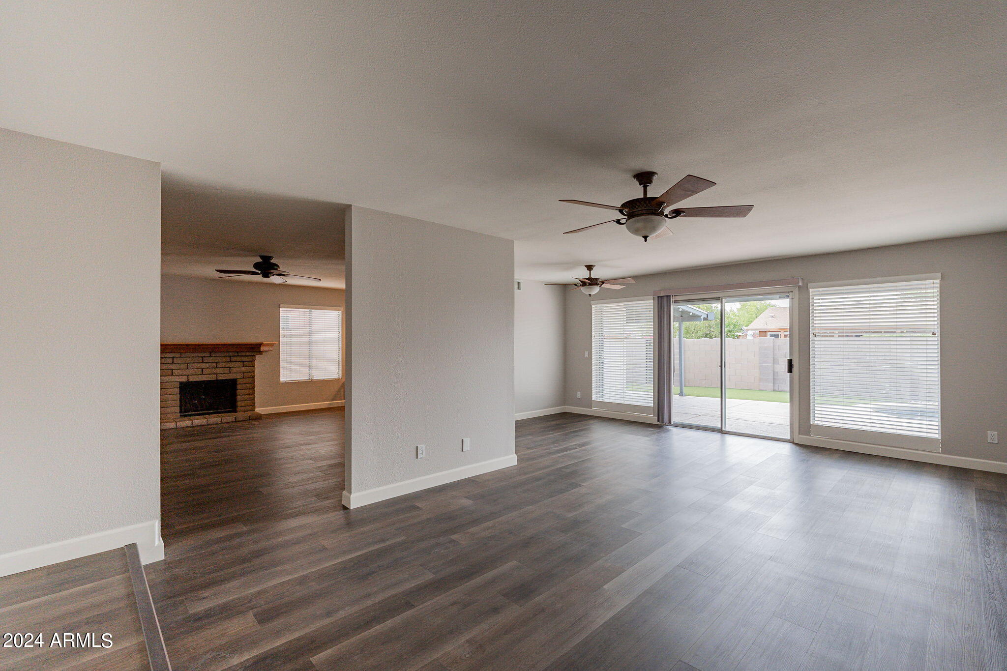400 W SHAWNEE Drive