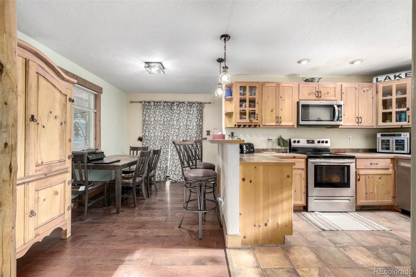 381 Lake Road