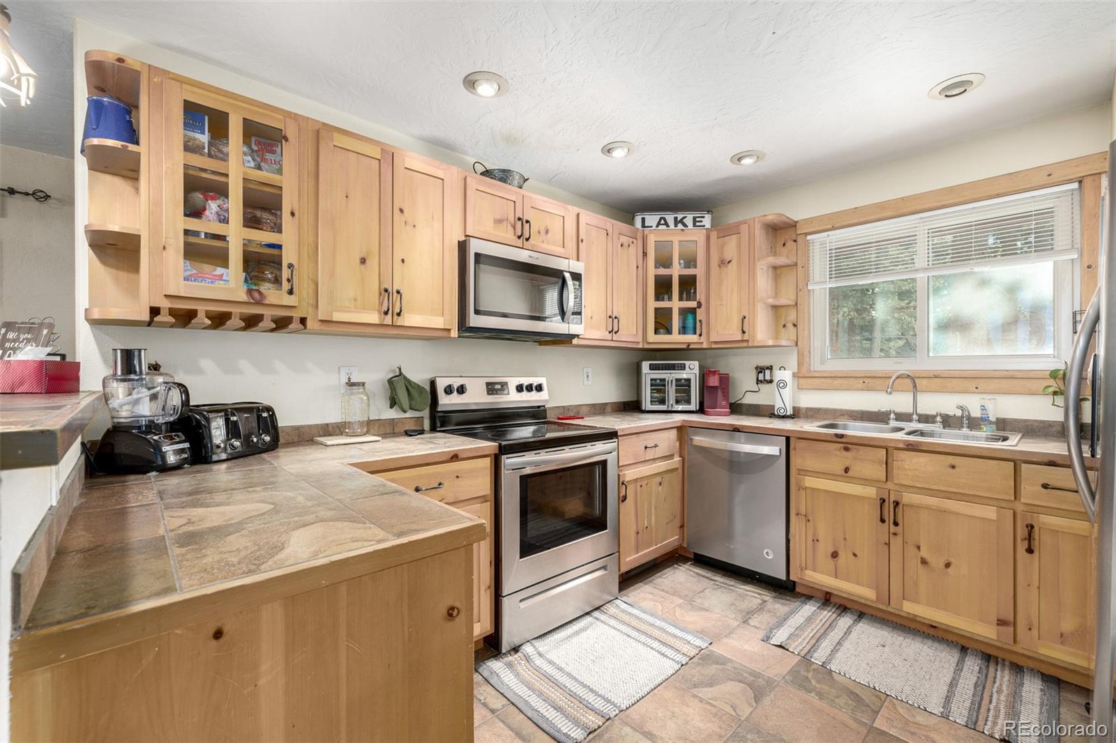 381 Lake Road