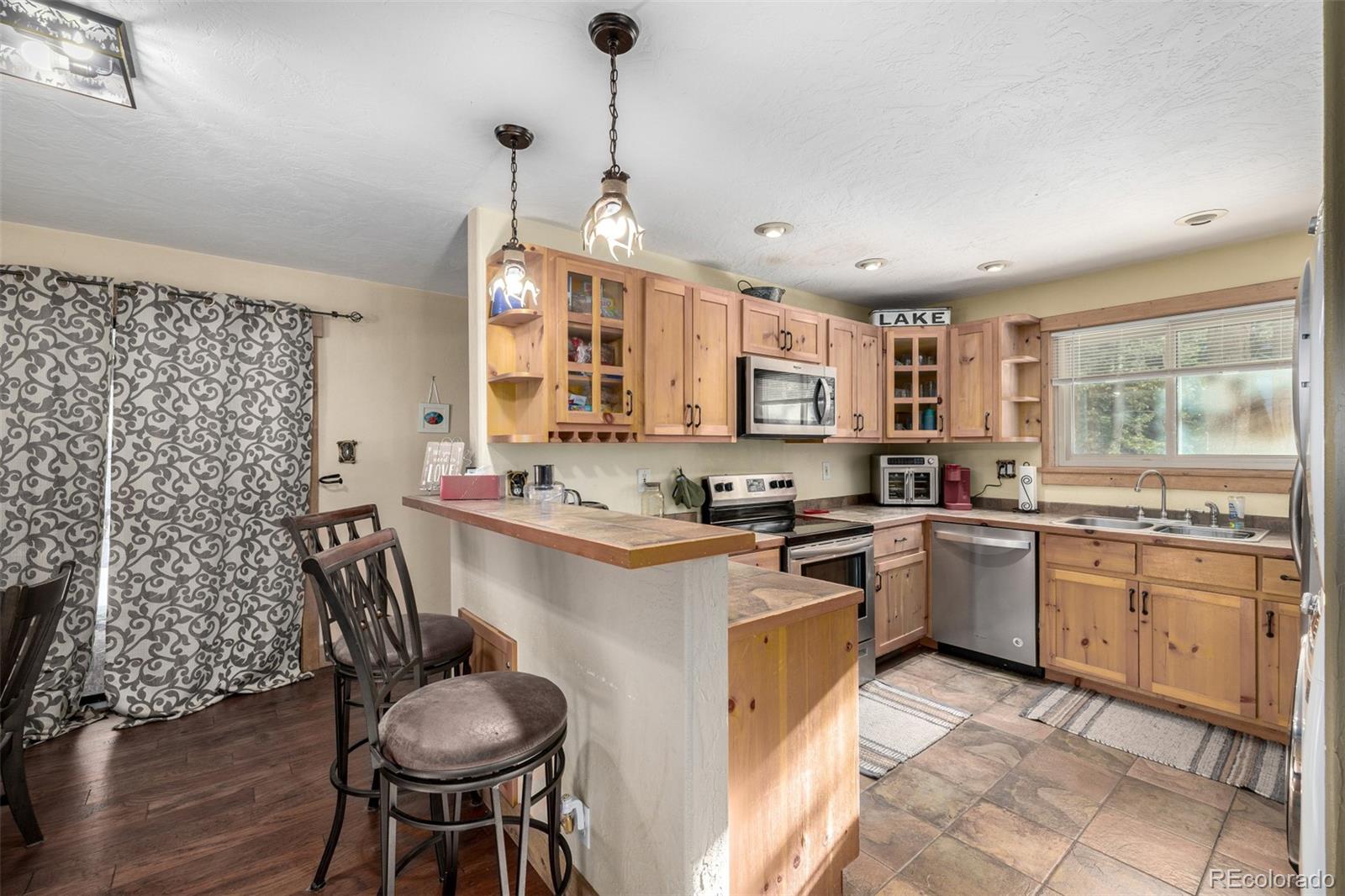 381 Lake Road