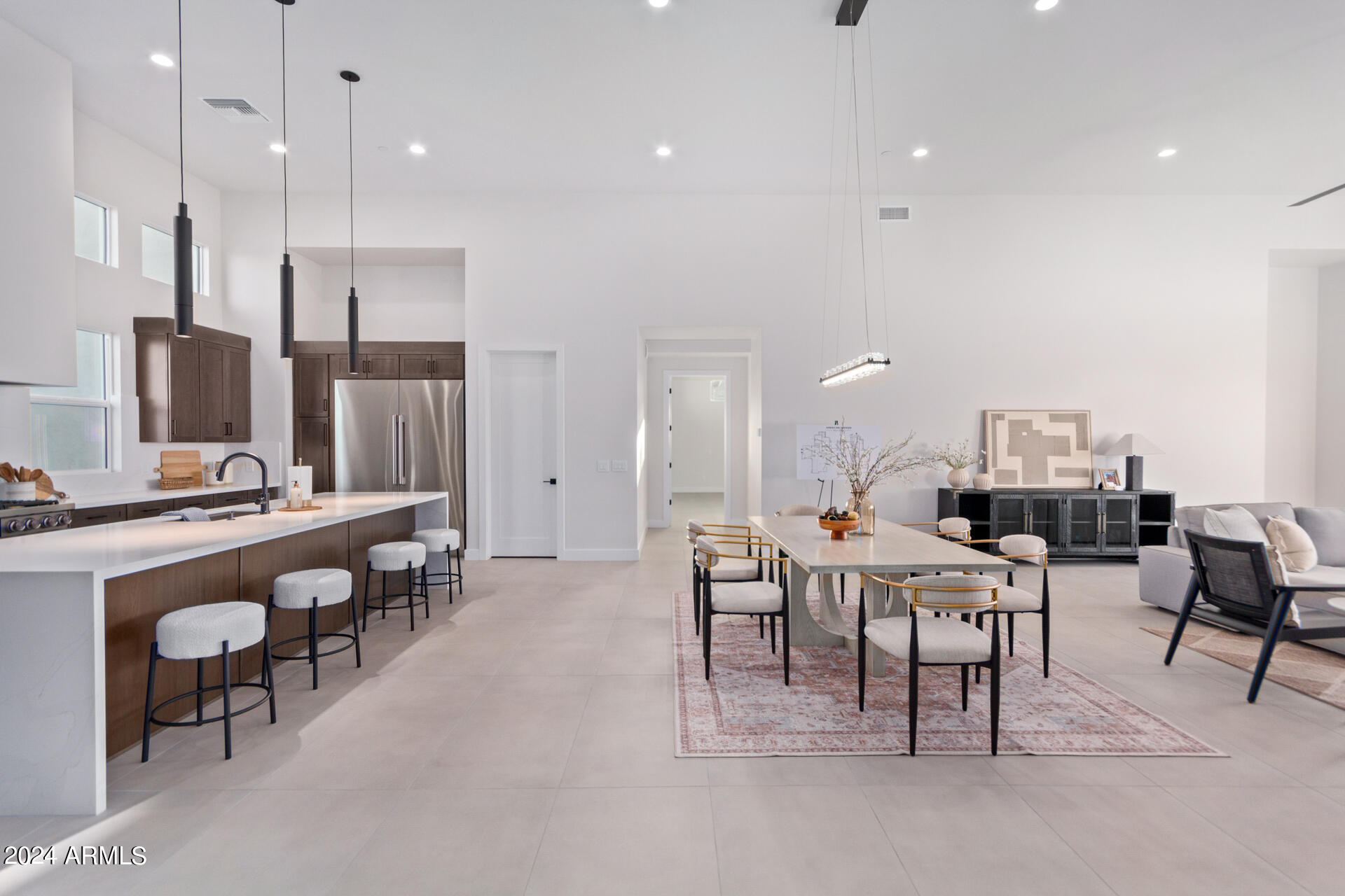 3625 W MULHOLLAND Drive