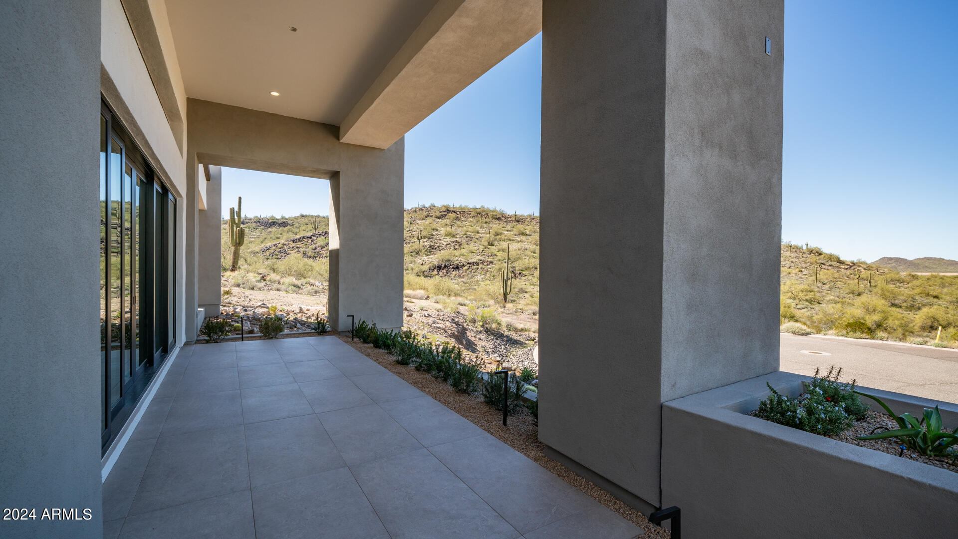 3625 W MULHOLLAND Drive