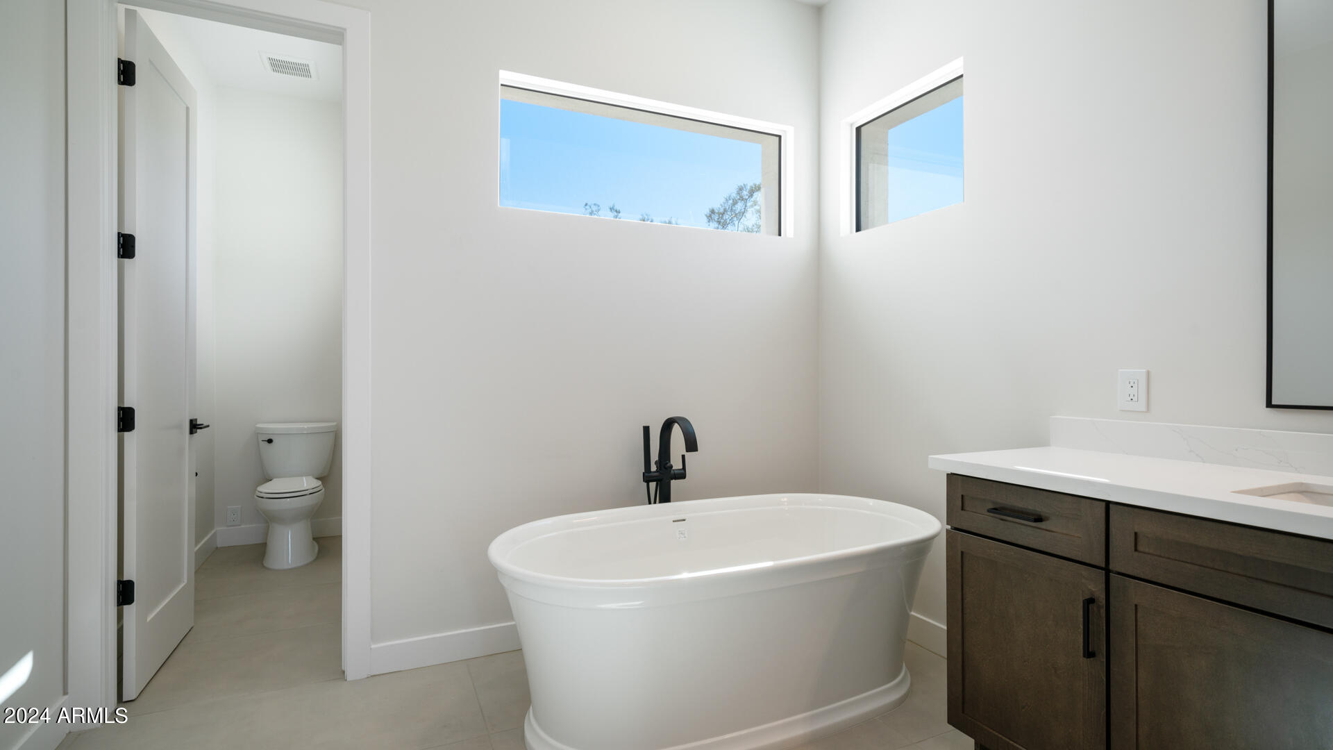 3625 W MULHOLLAND Drive