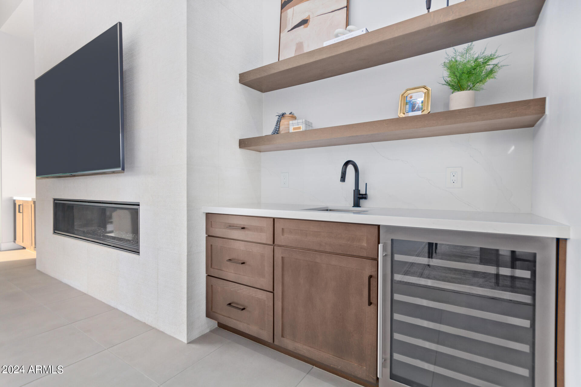 3625 W MULHOLLAND Drive