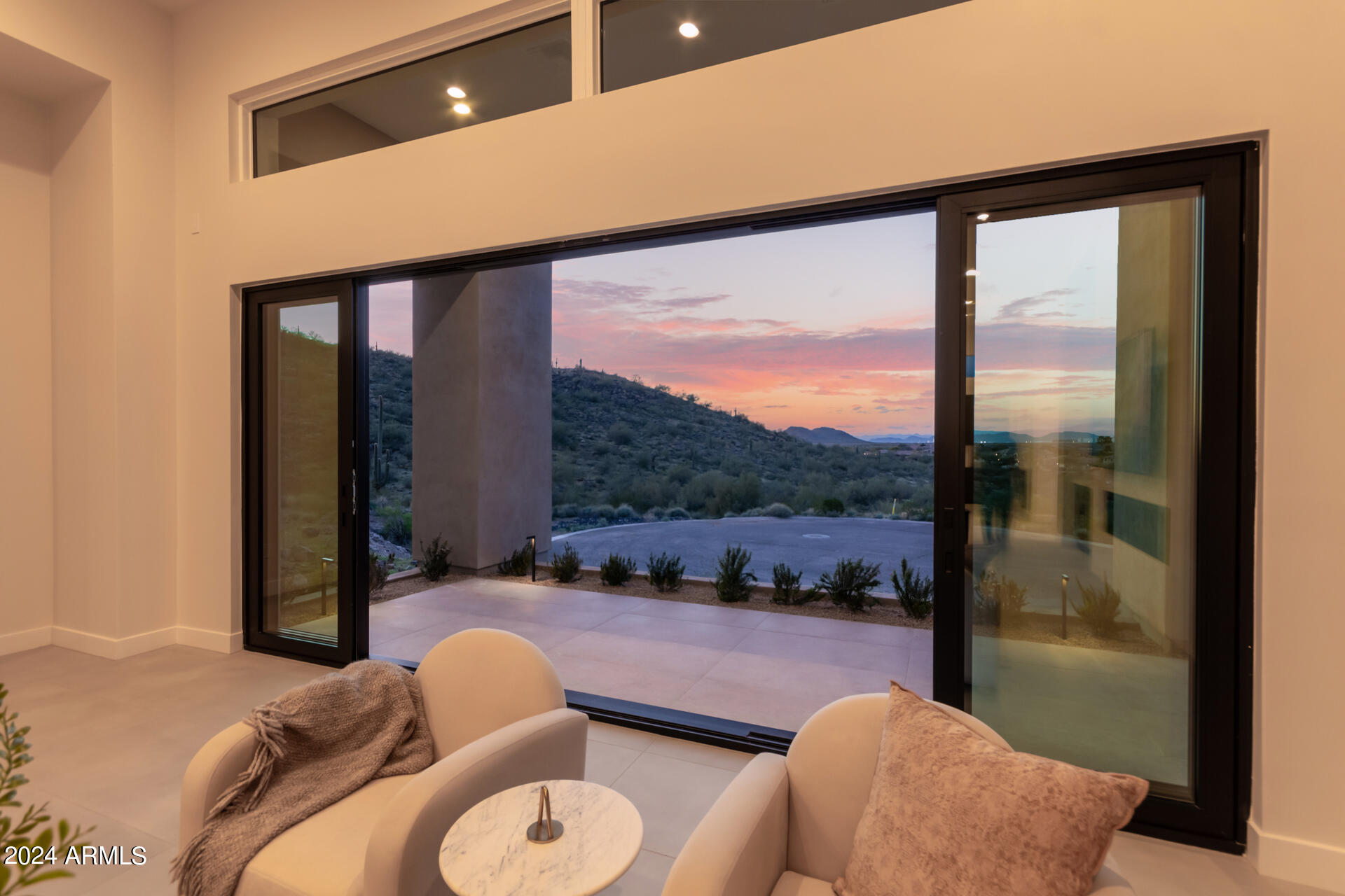 3625 W MULHOLLAND Drive