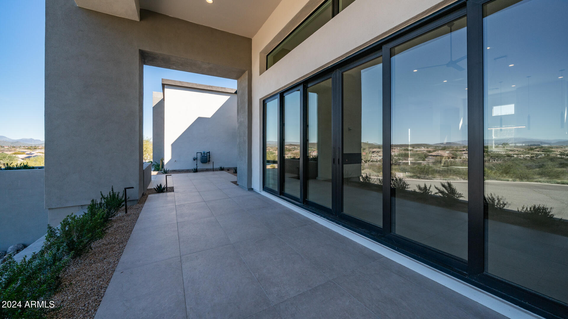 3625 W MULHOLLAND Drive