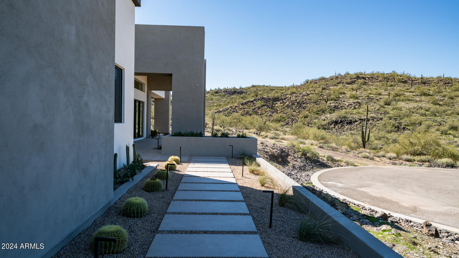 3625 W MULHOLLAND Drive