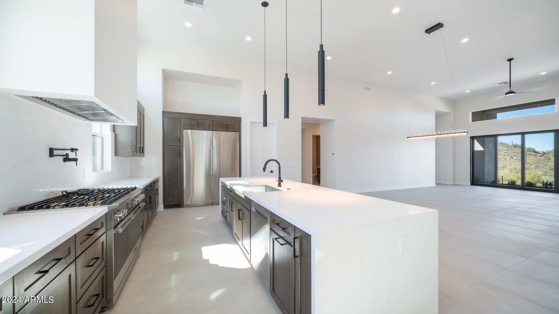 3625 W MULHOLLAND Drive