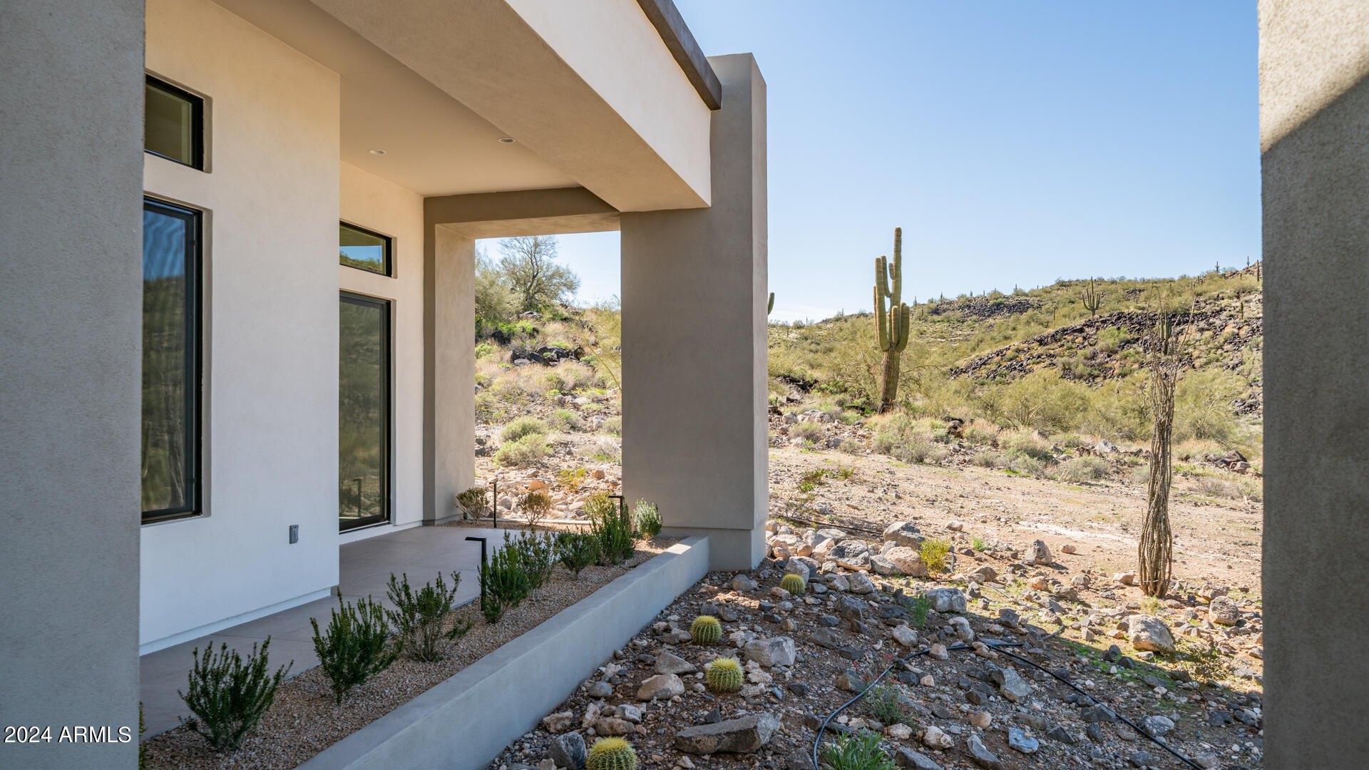 3625 W MULHOLLAND Drive