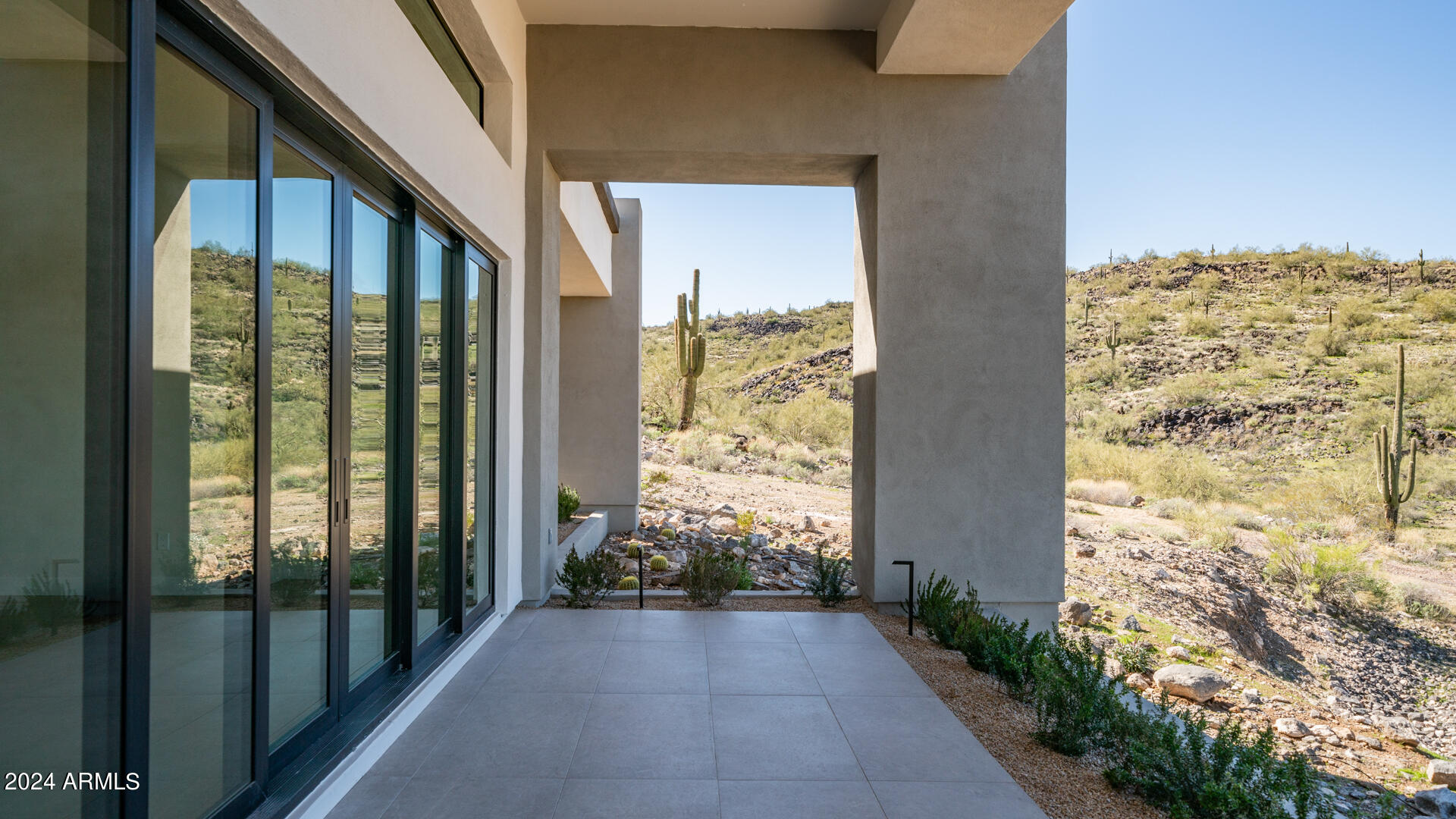 3625 W MULHOLLAND Drive