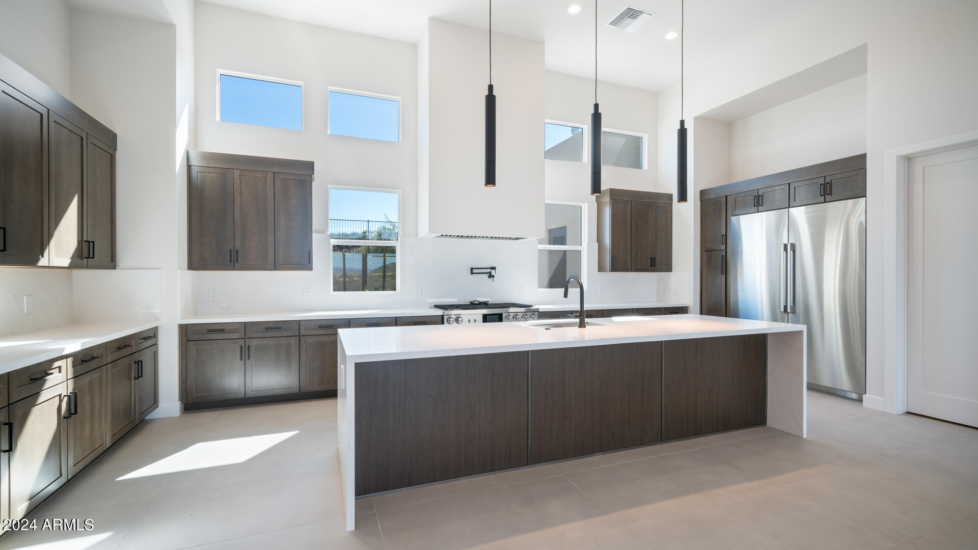 3625 W MULHOLLAND Drive