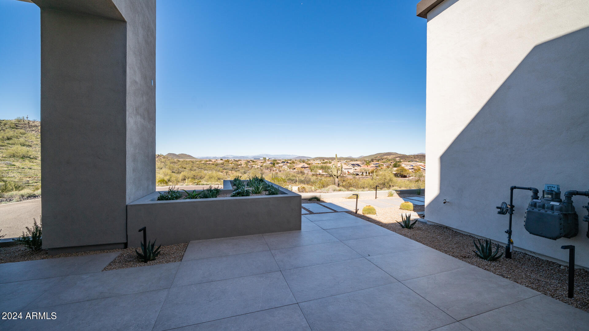 3625 W MULHOLLAND Drive