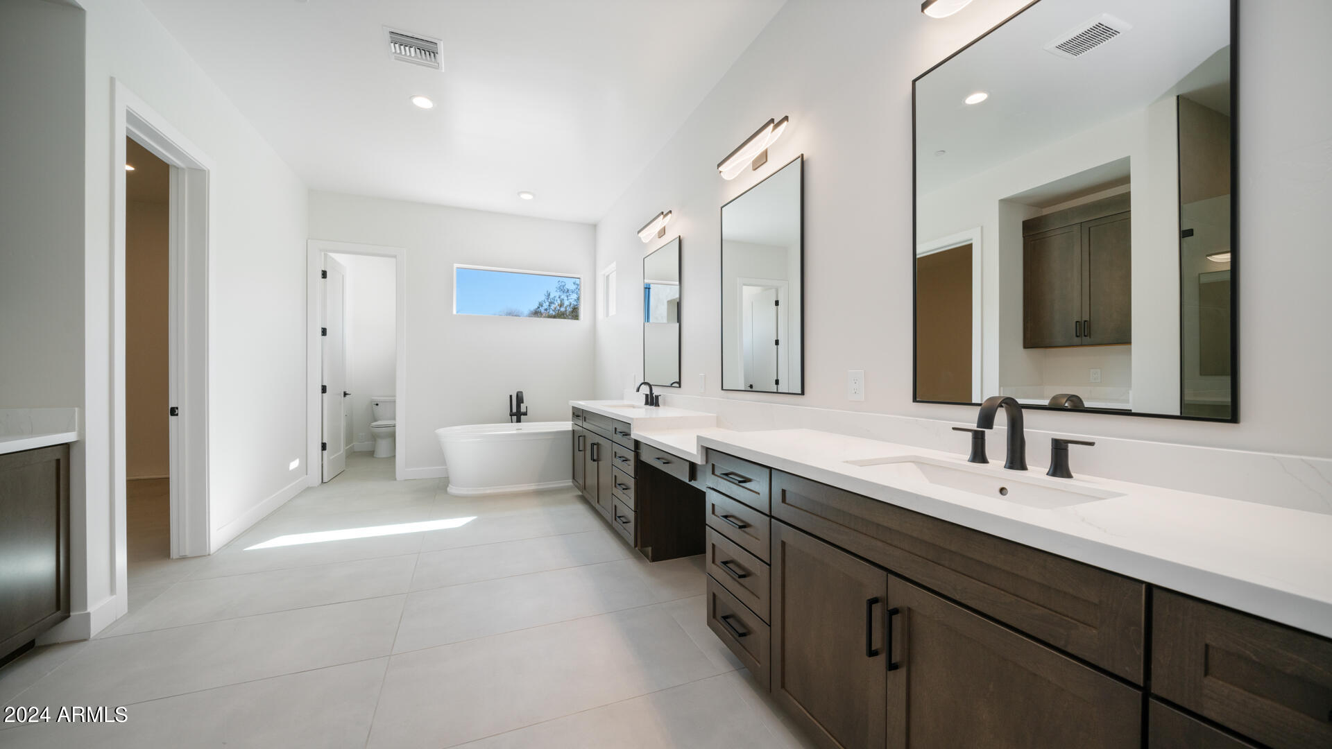 3625 W MULHOLLAND Drive