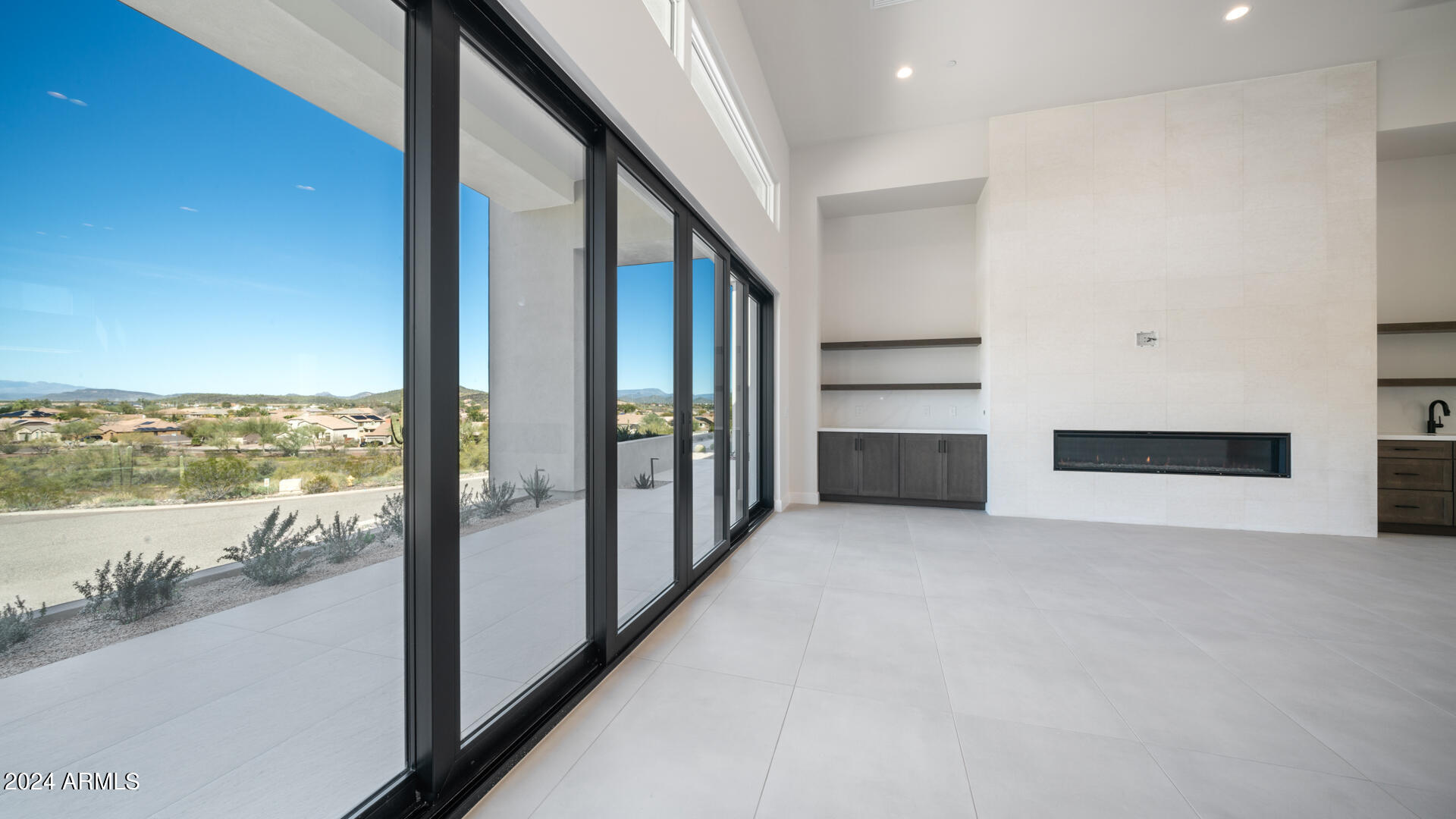3625 W MULHOLLAND Drive