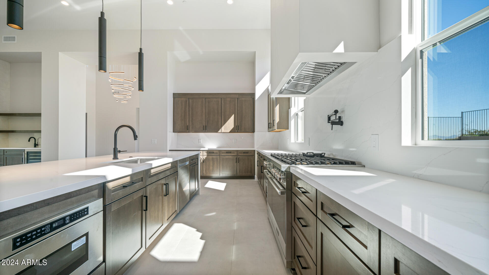 3625 W MULHOLLAND Drive