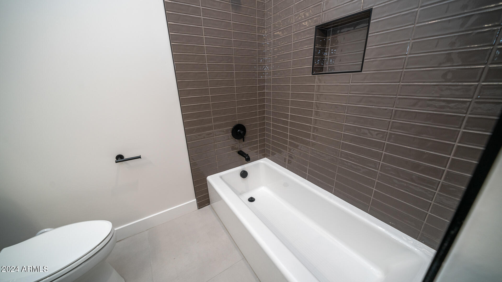 3625 W MULHOLLAND Drive