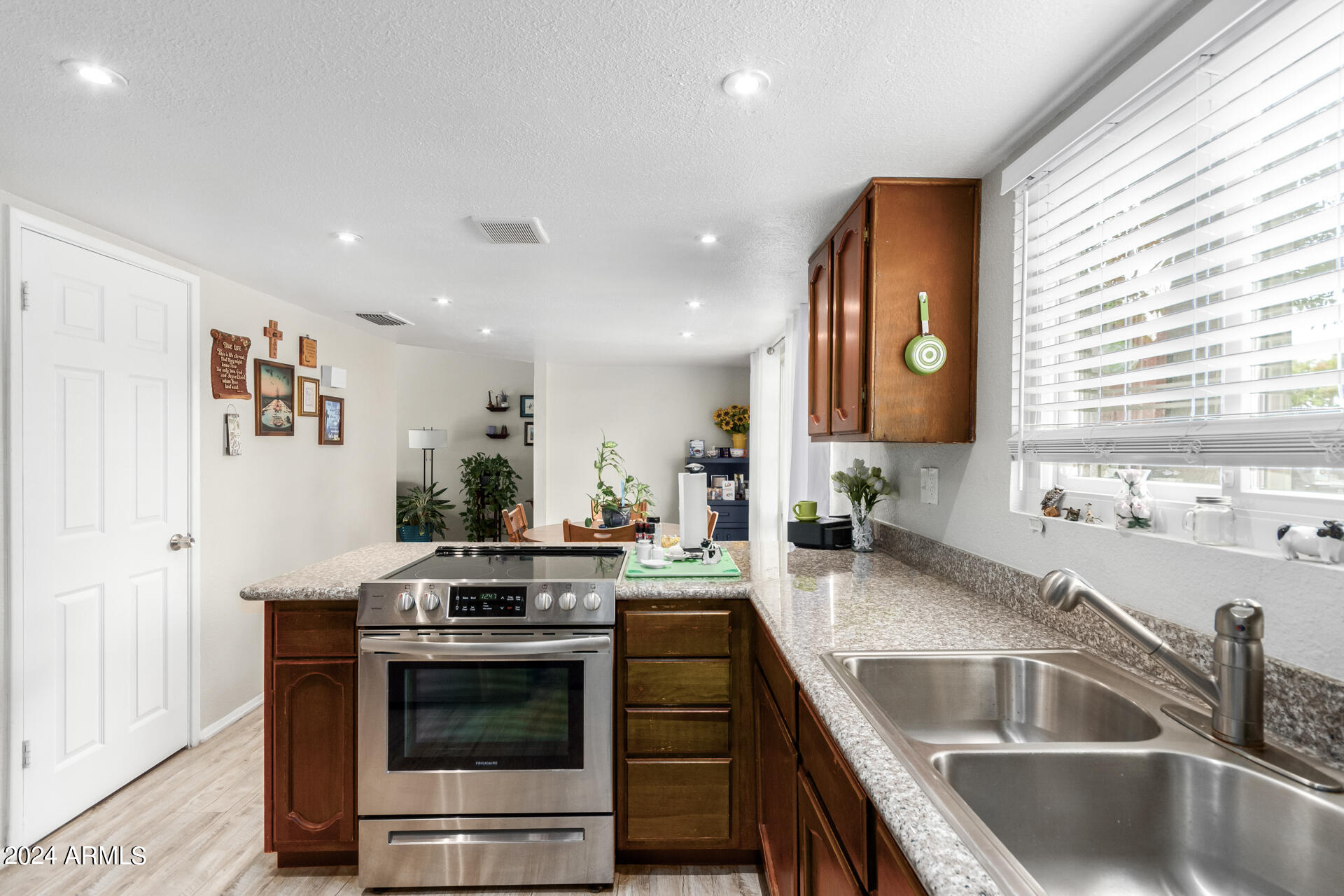 1051 S DOBSON Road 221