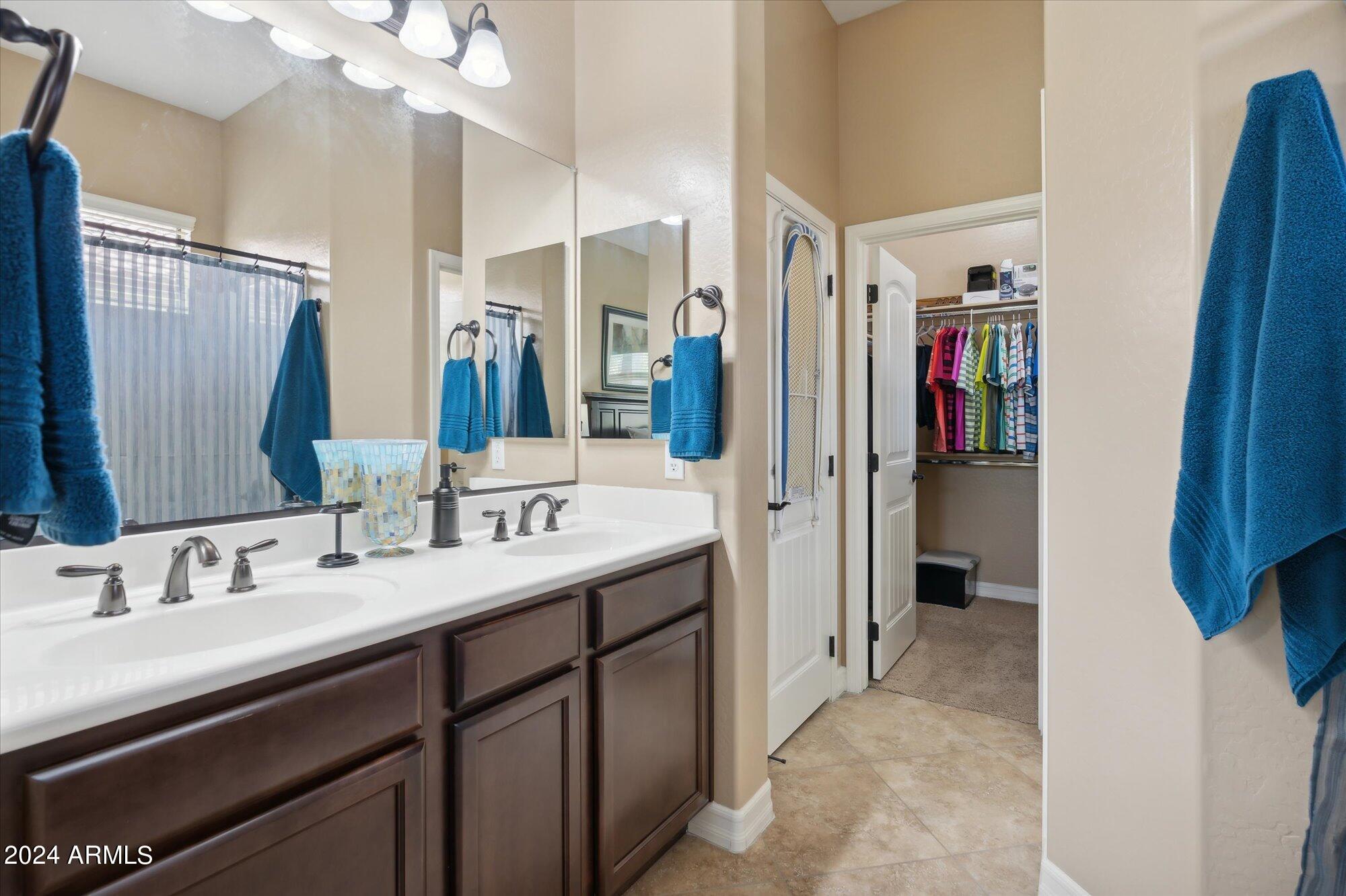 8718 E INDIGO Street