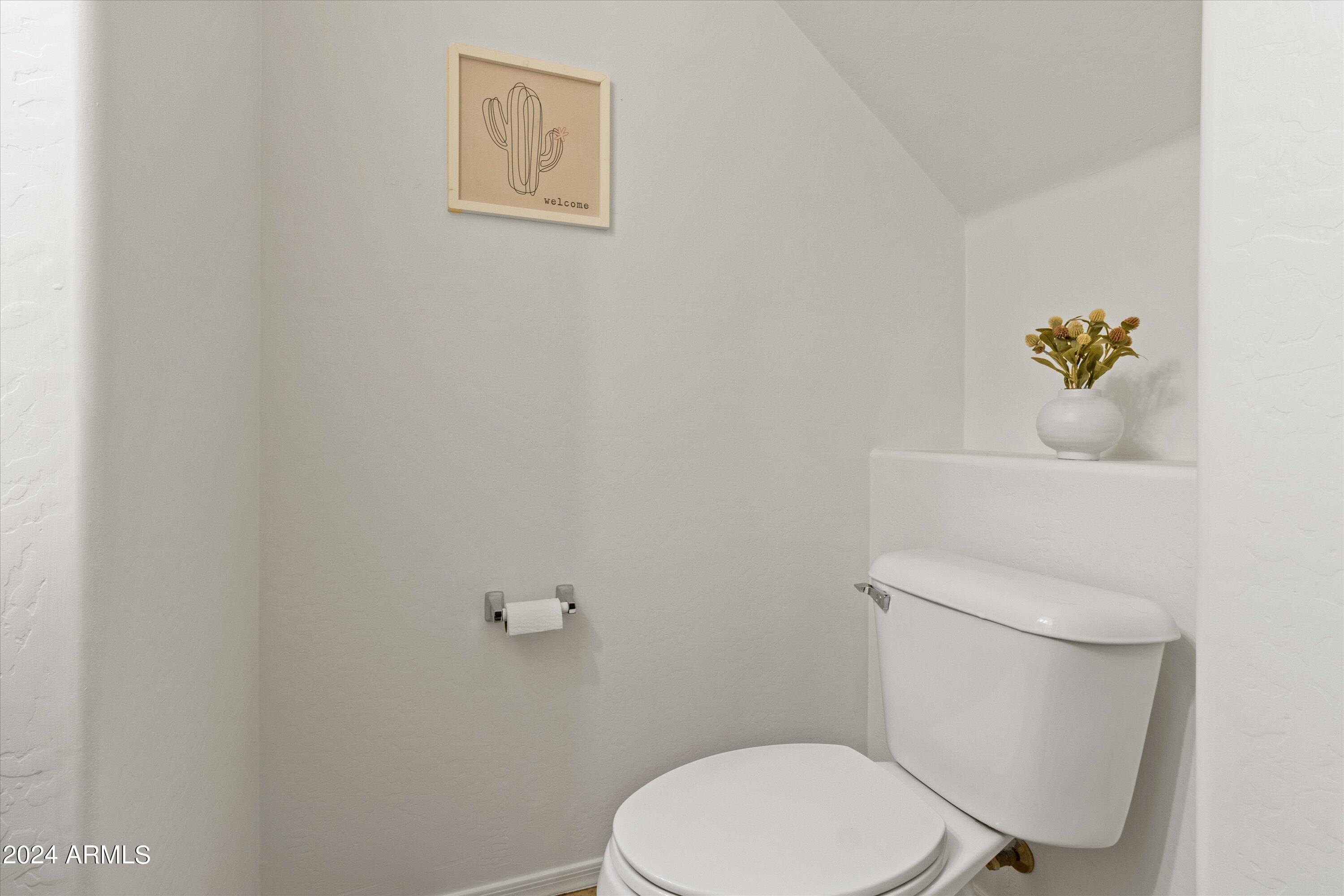 1633 W LACEWOOD Place