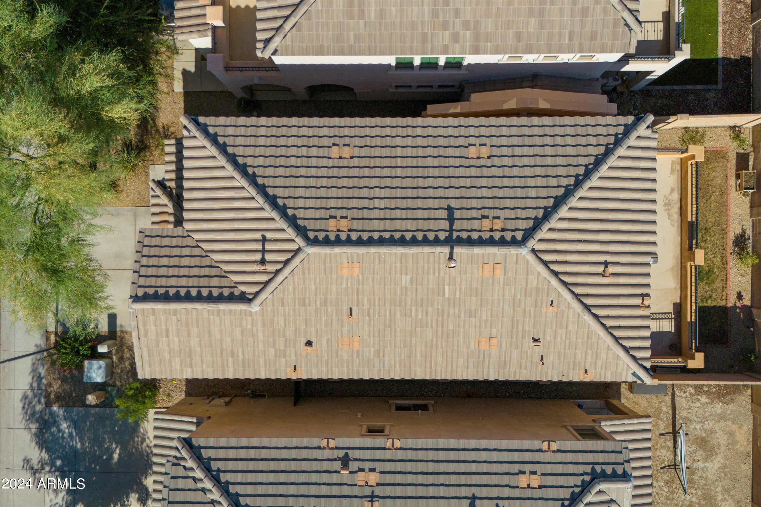 1633 W LACEWOOD Place