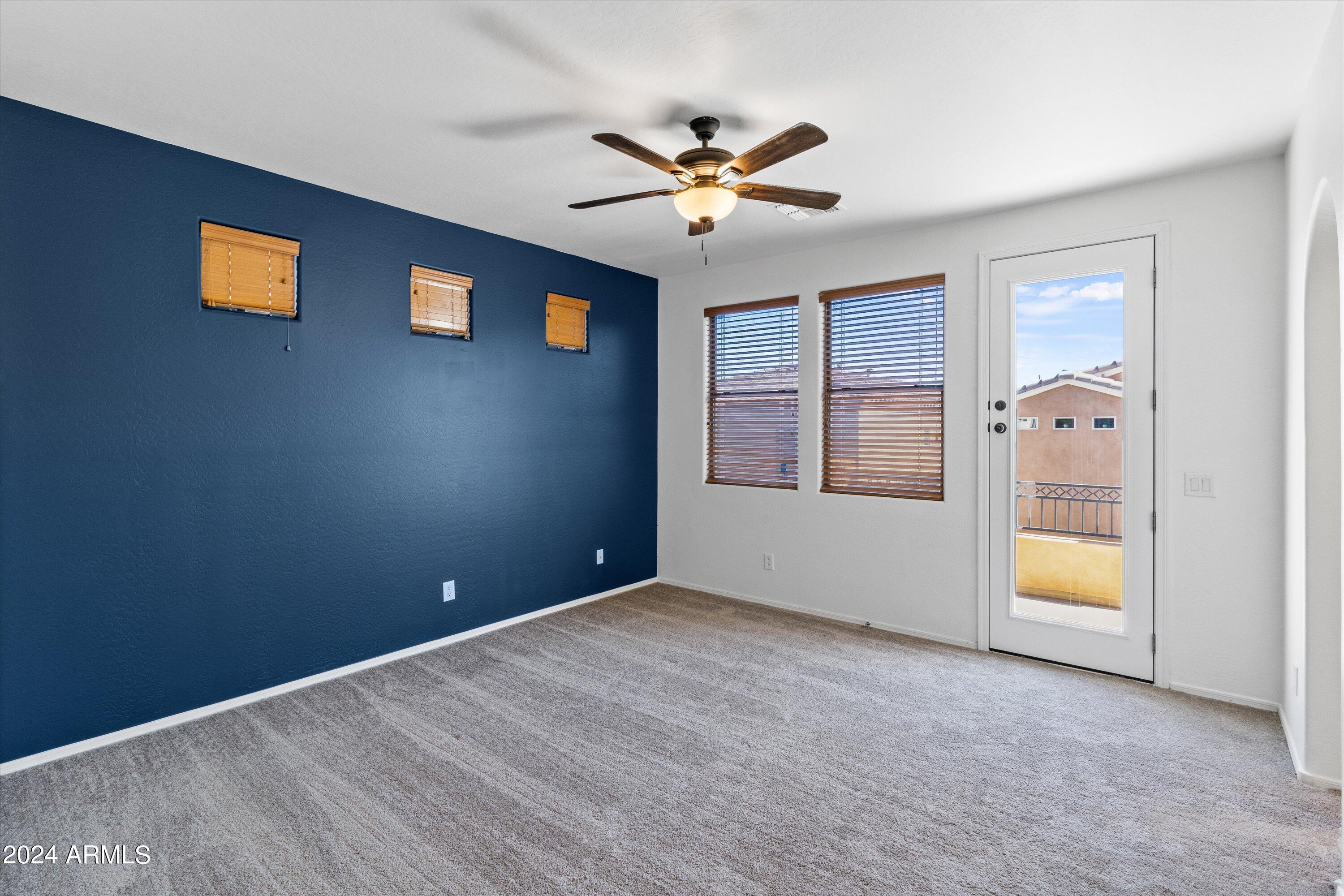 1633 W LACEWOOD Place