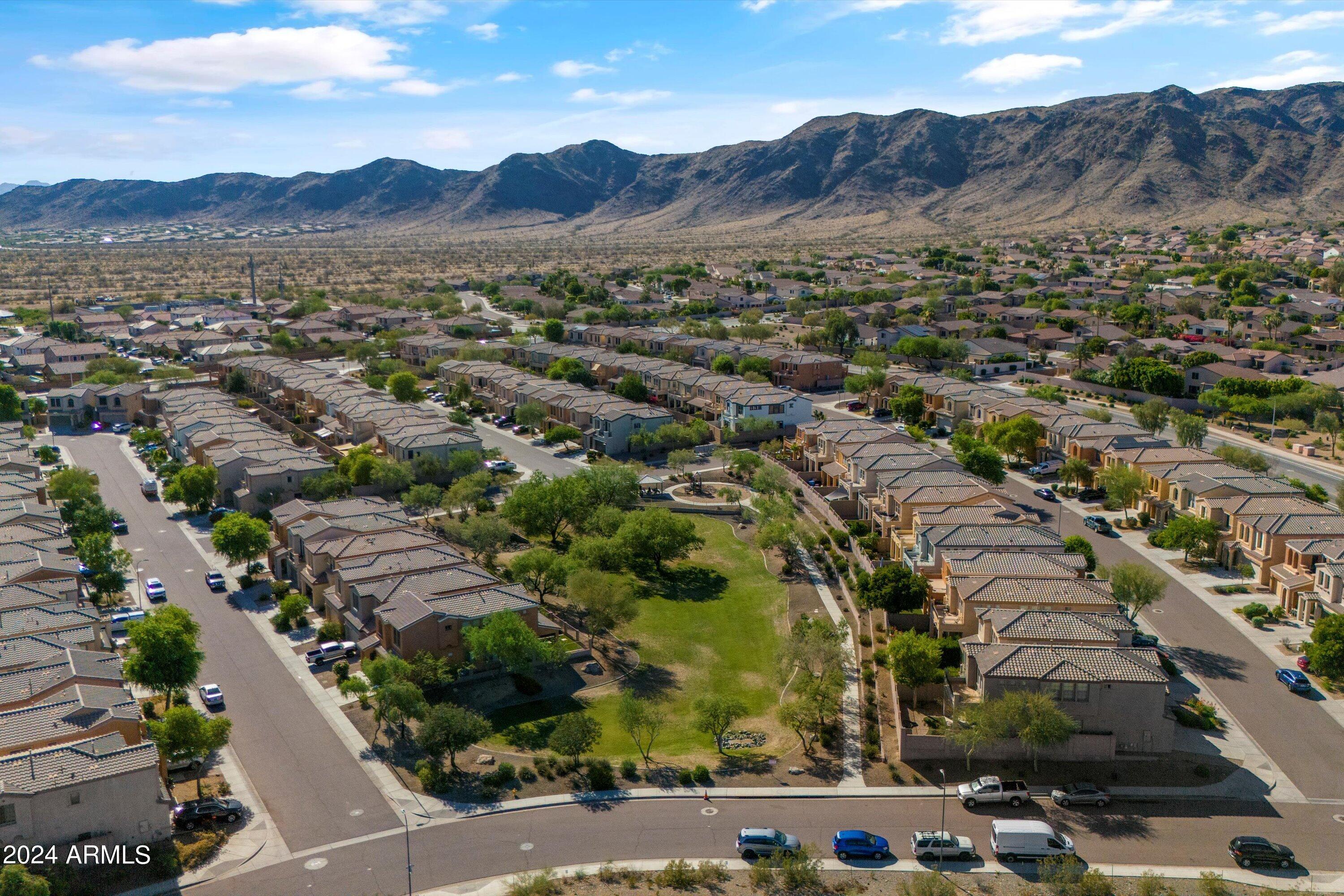 1633 W LACEWOOD Place