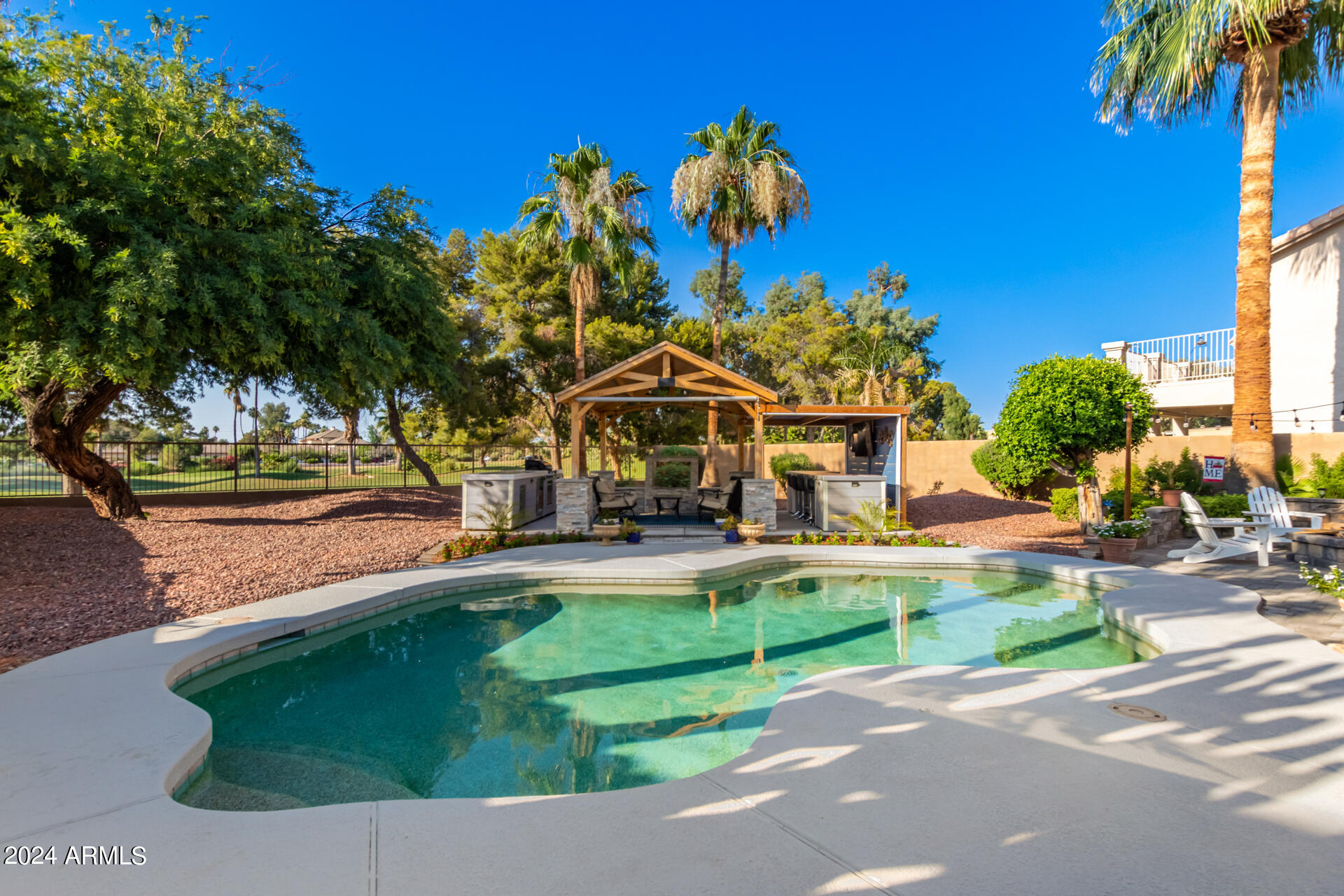4626 E KELLY Drive