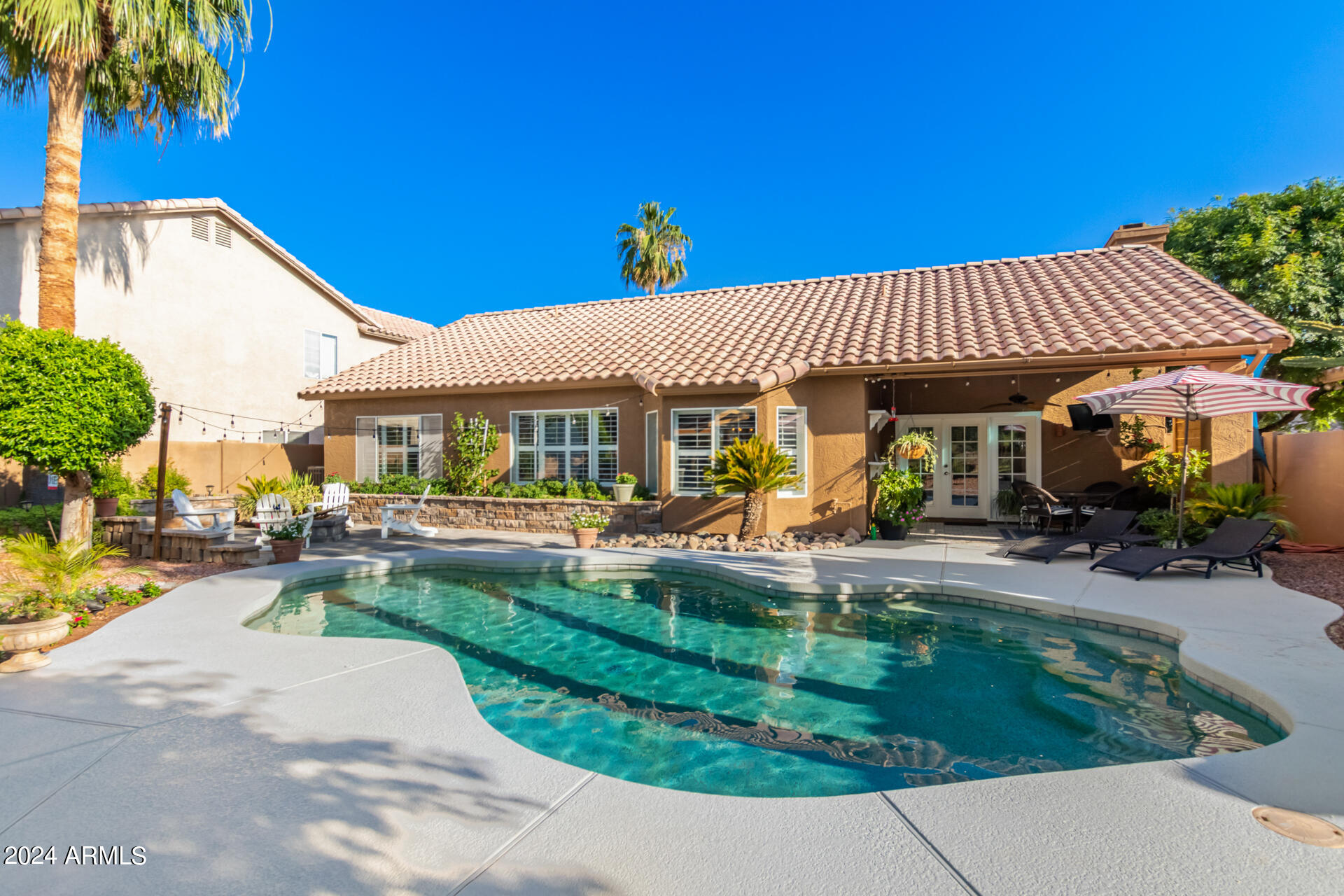 4626 E KELLY Drive