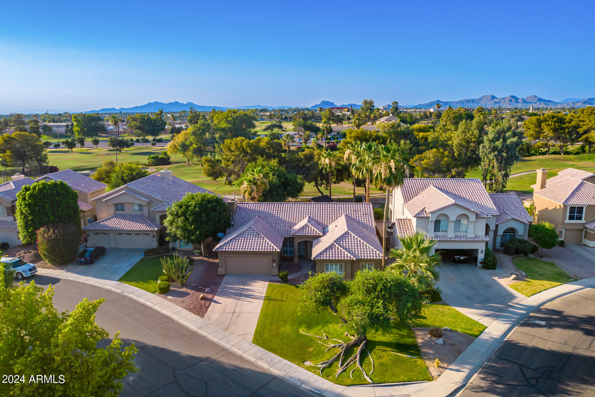4626 E KELLY Drive