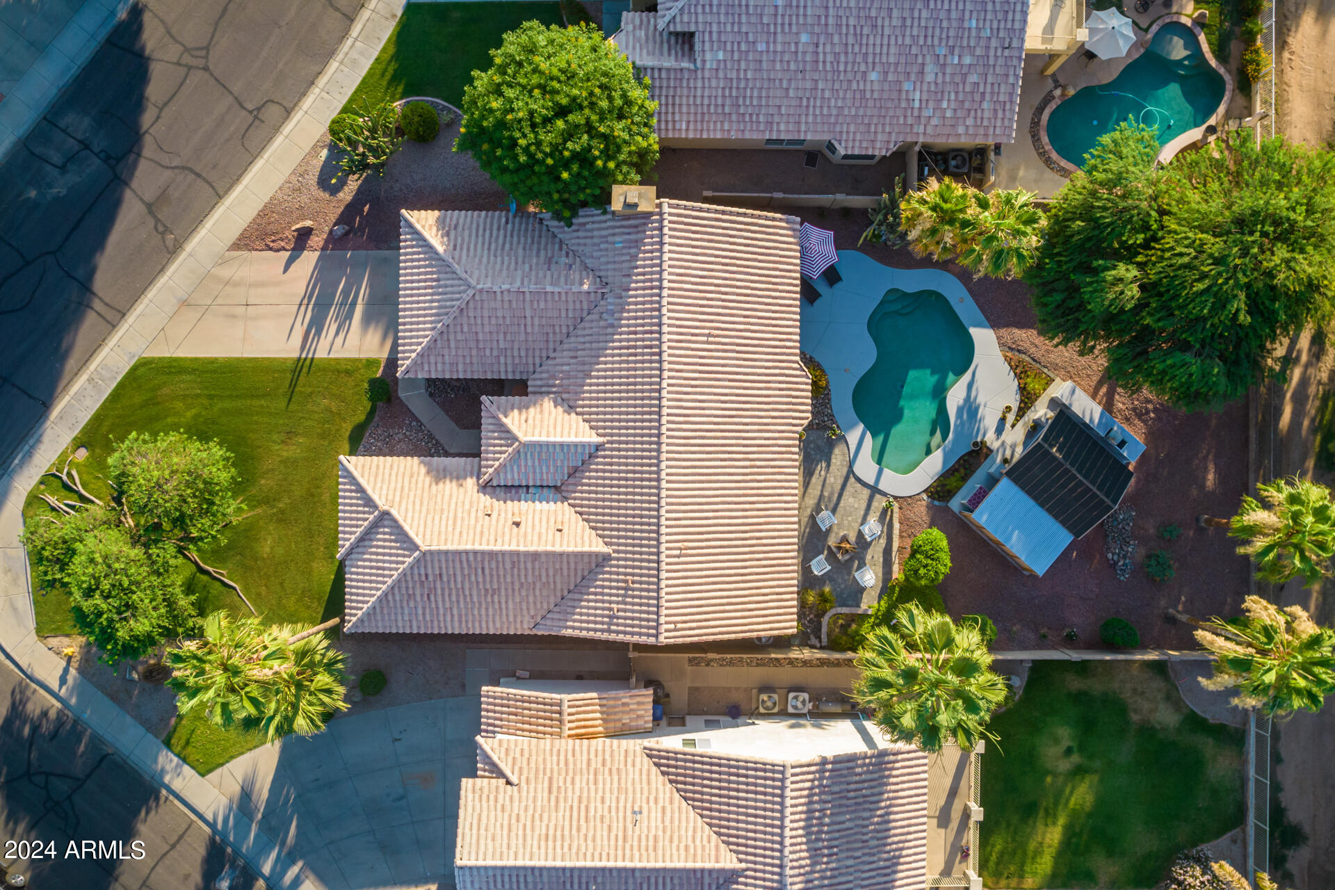 4626 E KELLY Drive