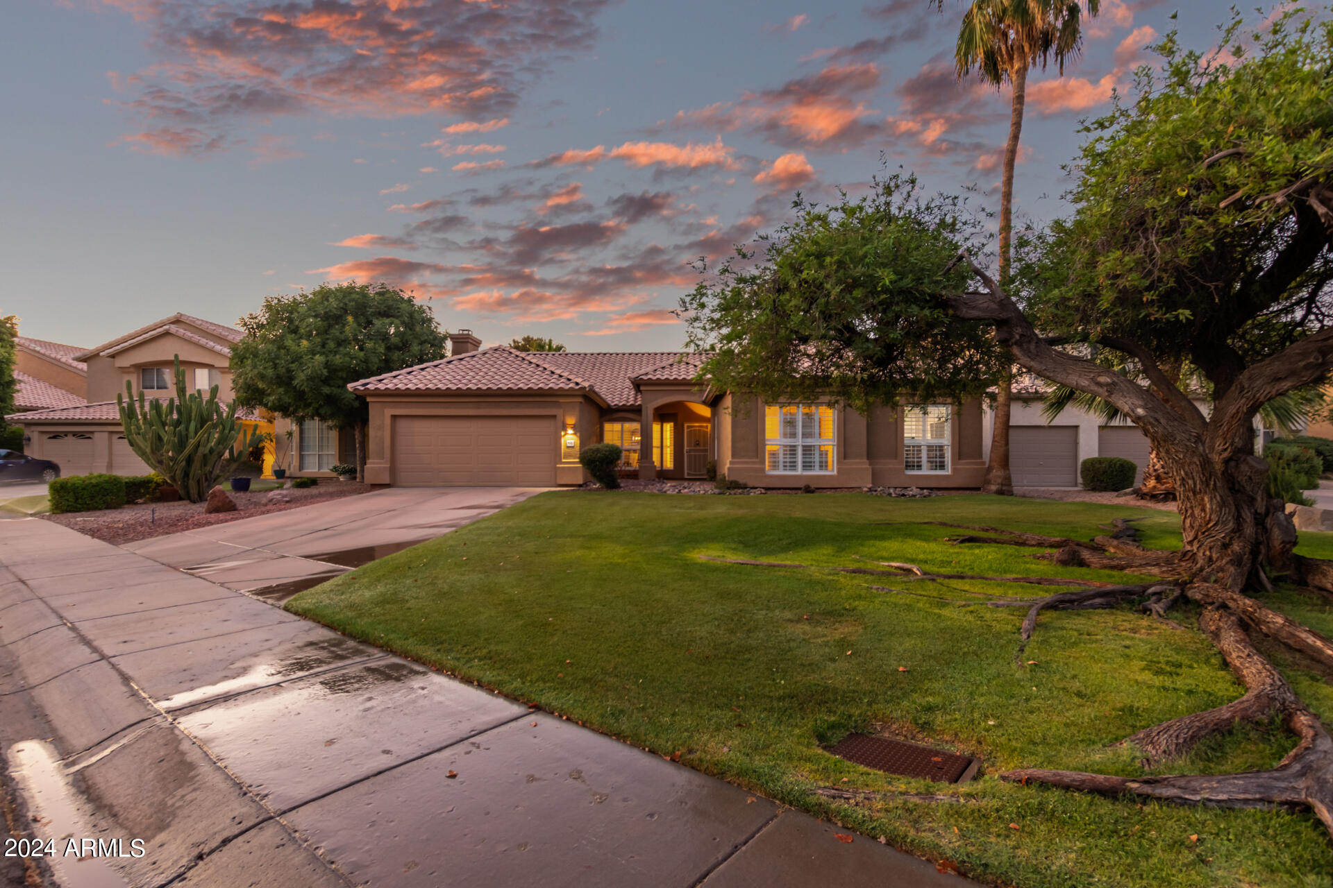 4626 E KELLY Drive